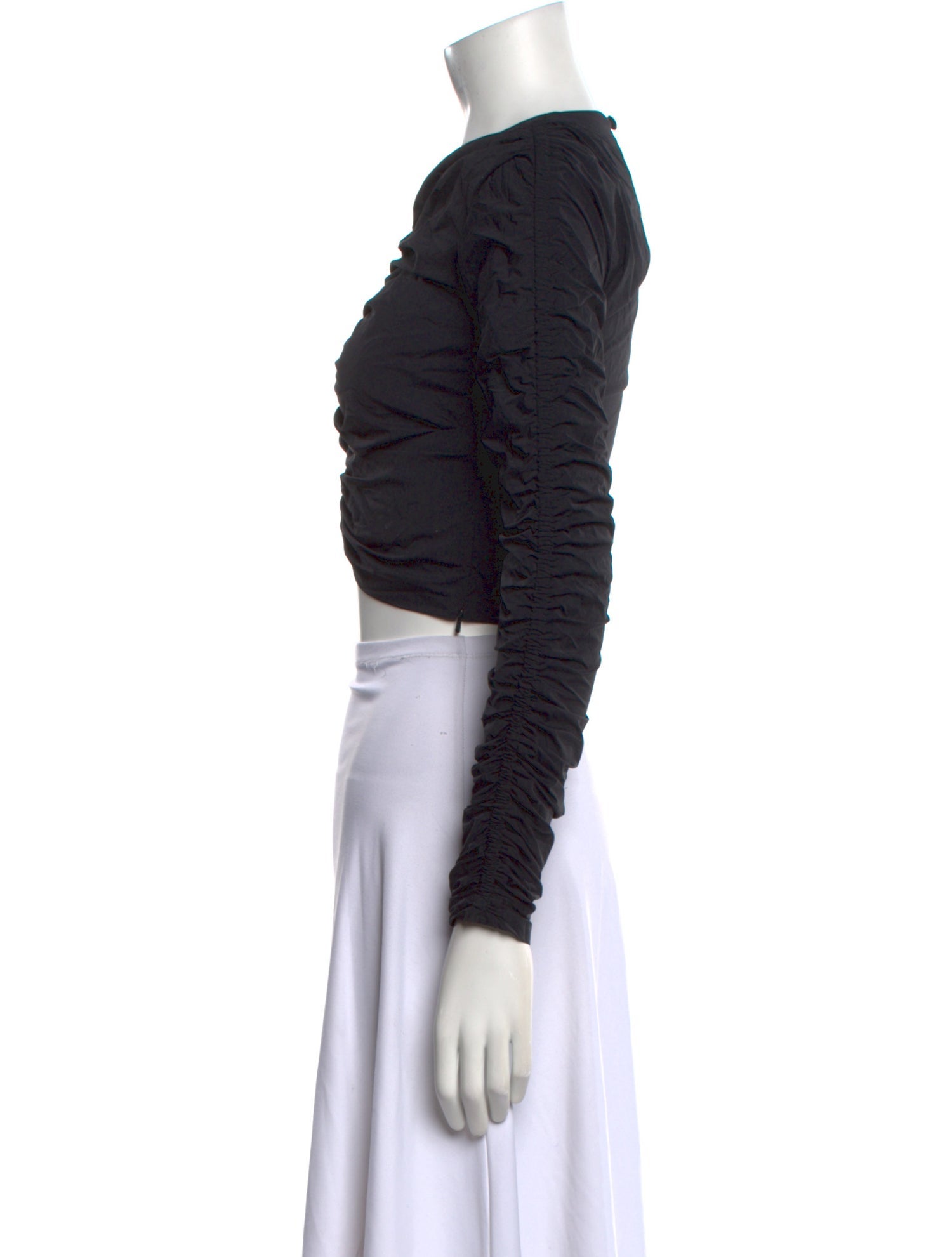 Markoo V-Neck Long Sleeve Crop Top