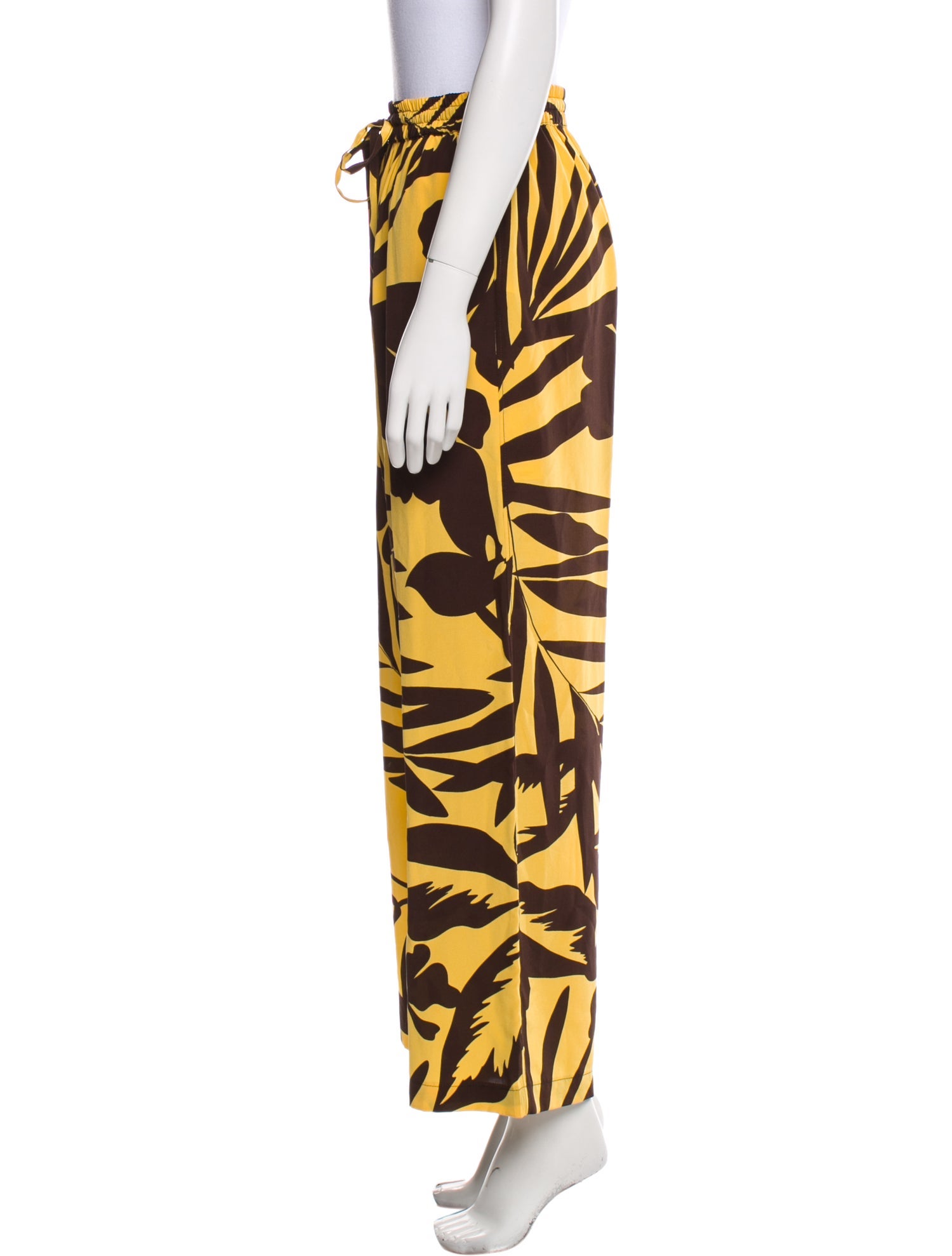 Matteau Silk Printed Lounge Set