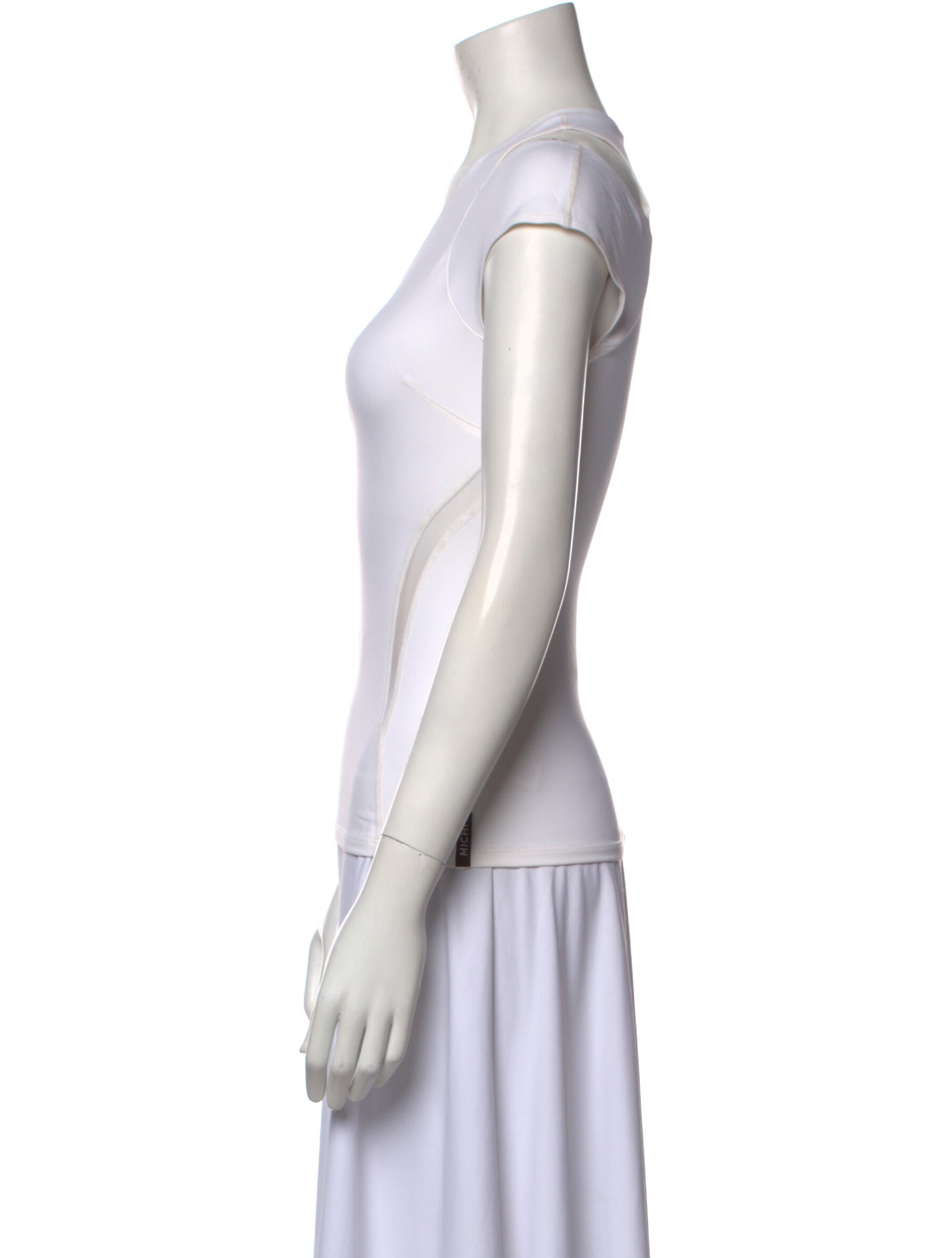 Michi V-Neck Short Sleeve T-Shirt