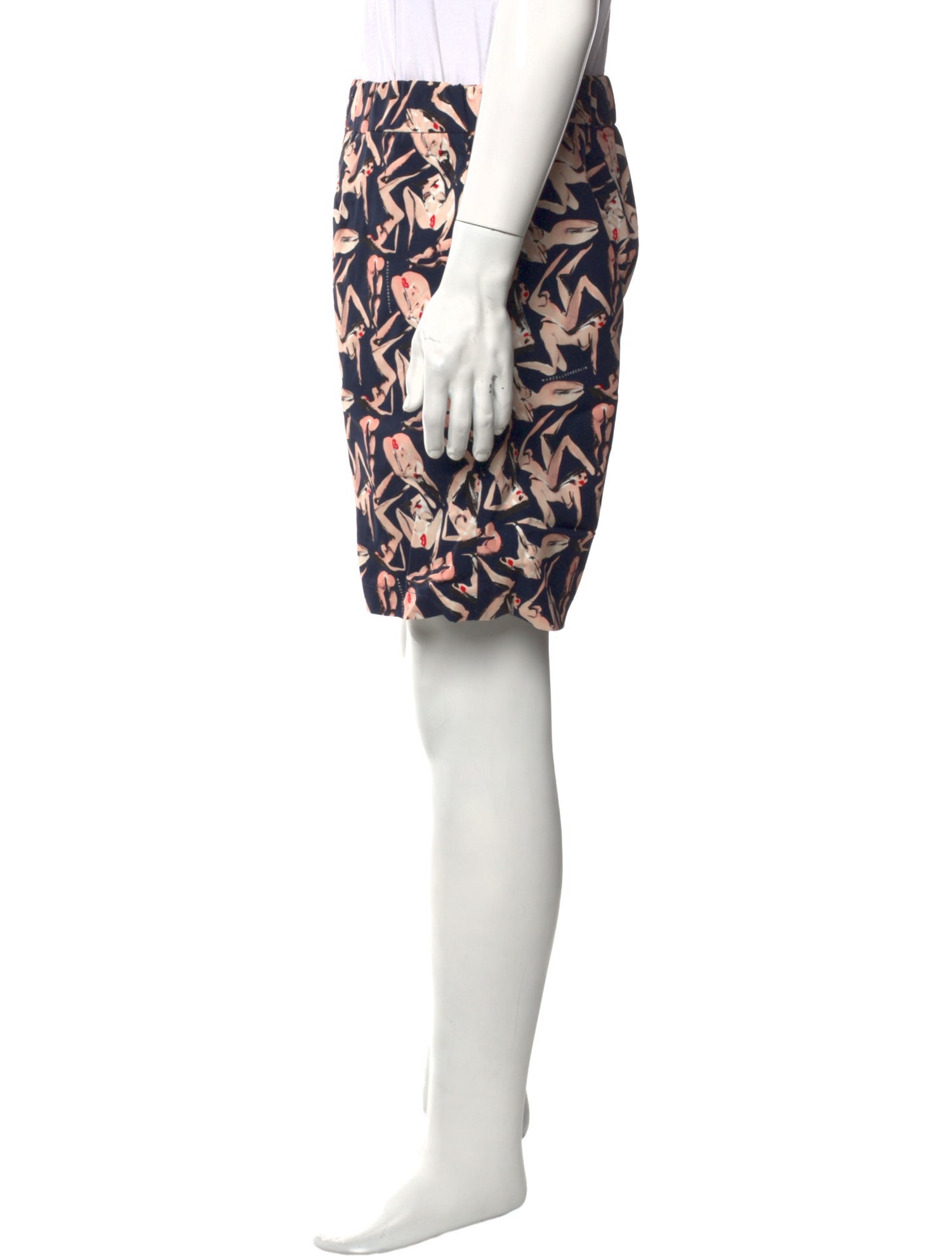 Marcell Von Berlin Printed Flat Front Shorts w/ Tags