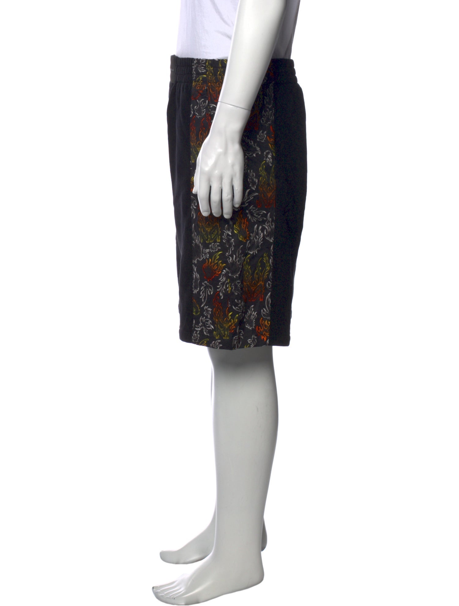 Marcell Von Berlin Graphic Print Shorts w/ Tags