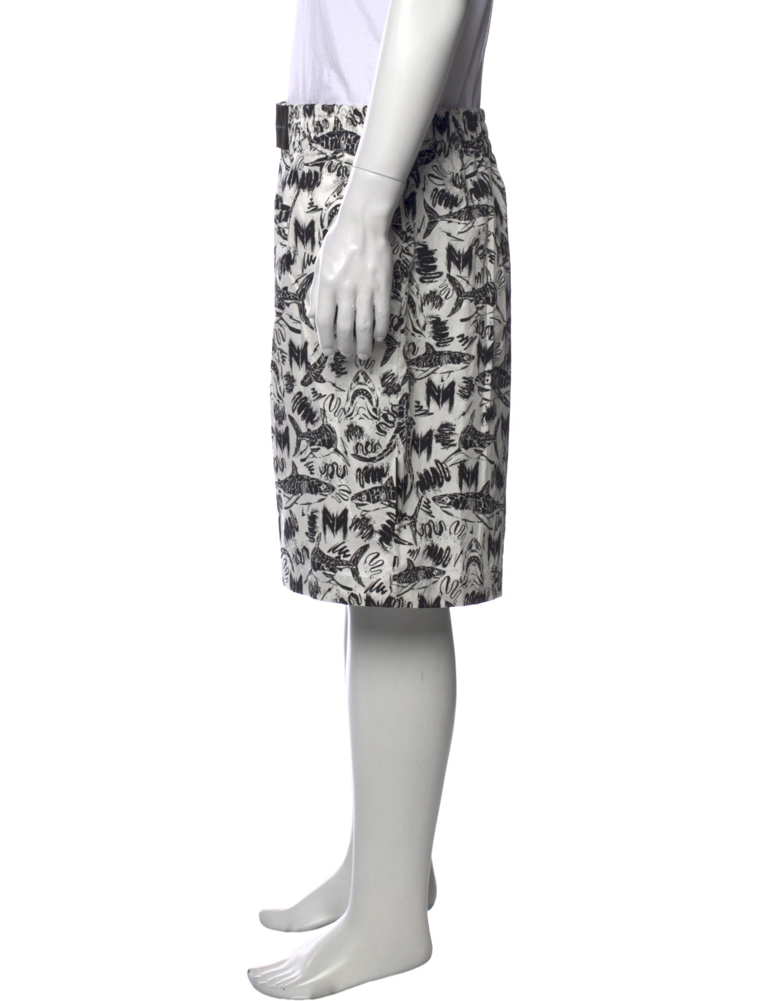 Marcell Von Berlin Graphic Print Shorts w/ Tags