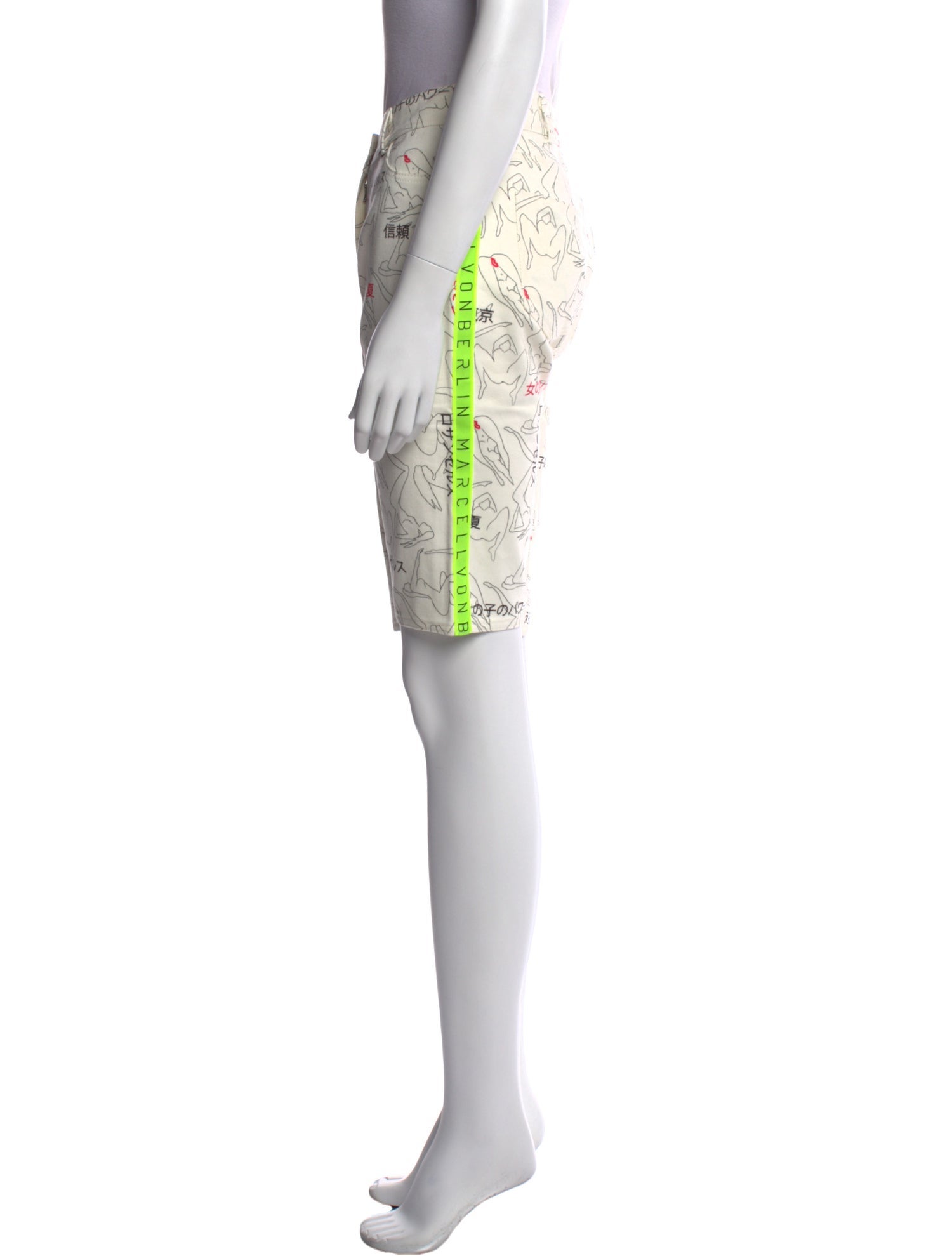 Marcell Von Berlin Printed Knee-Length Shorts