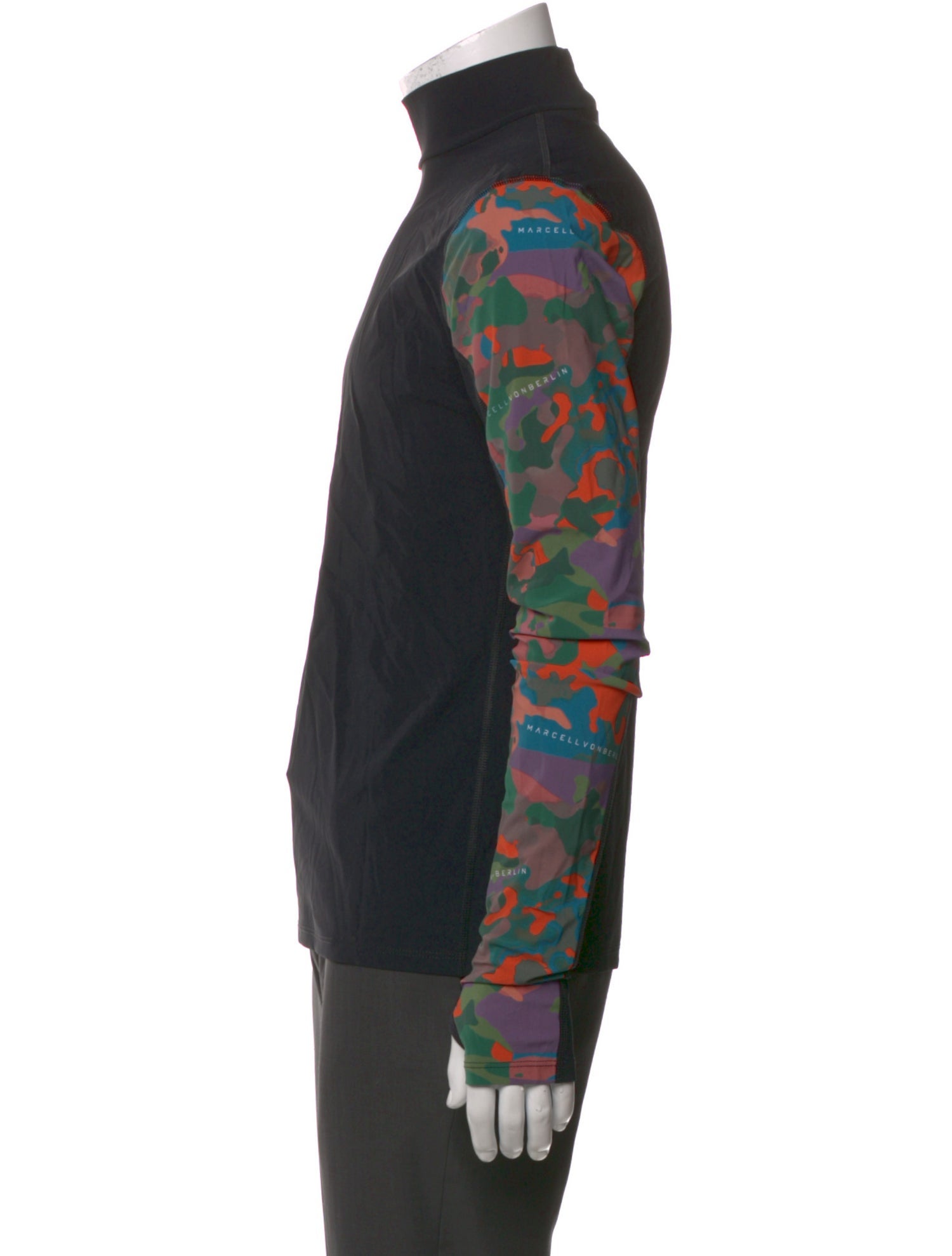 Marcell Von Berlin Printed Mock Neck T-Shirt w/ Tags