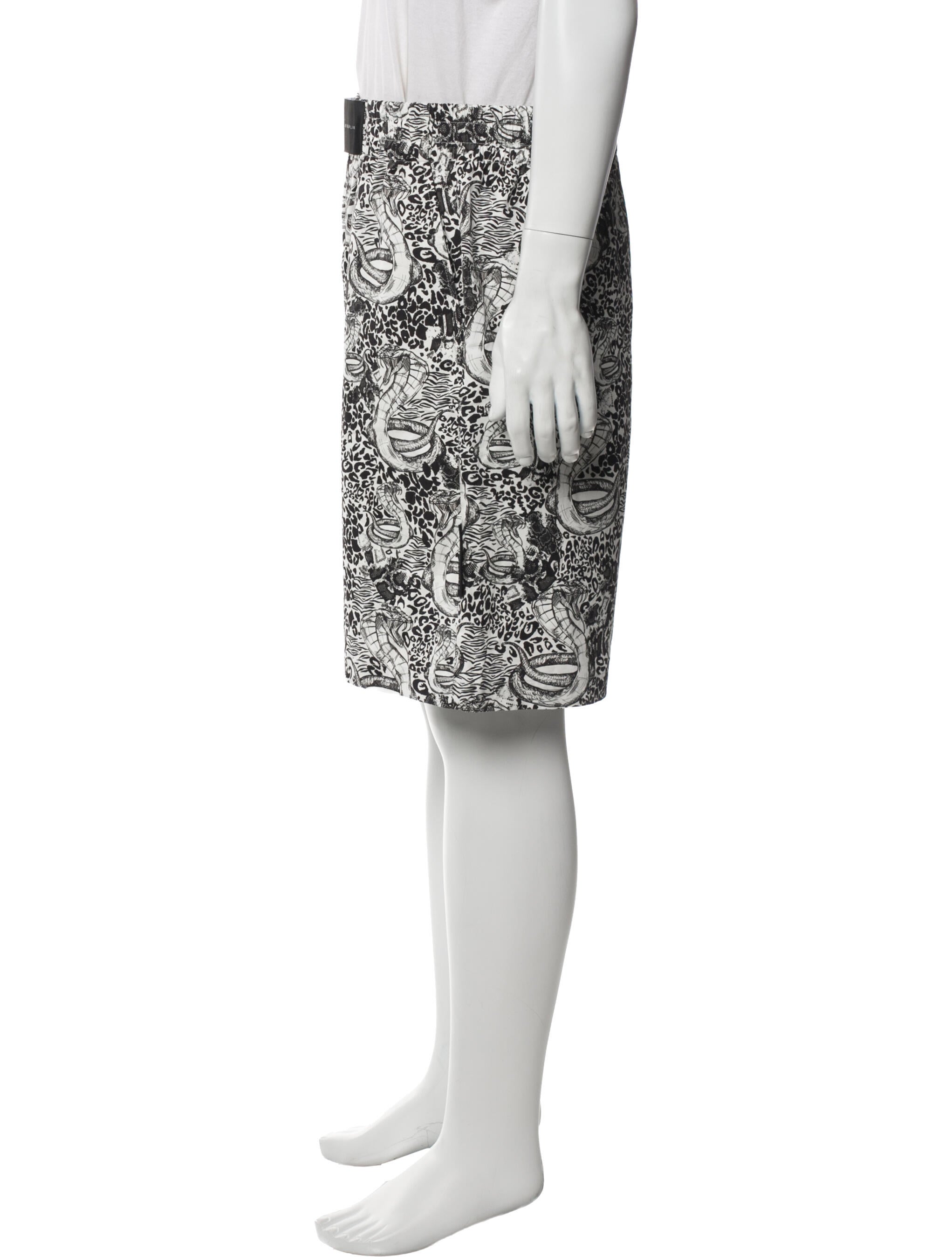 Marcell Von Berlin Printed Flat Front Shorts w/ Tags