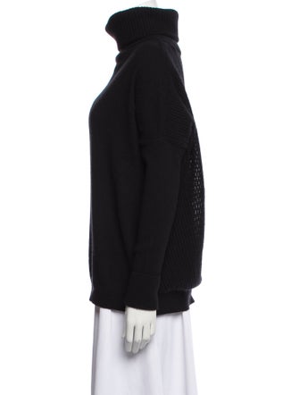 MAISON DE PAPILLON Cashmere Turtleneck Sweater