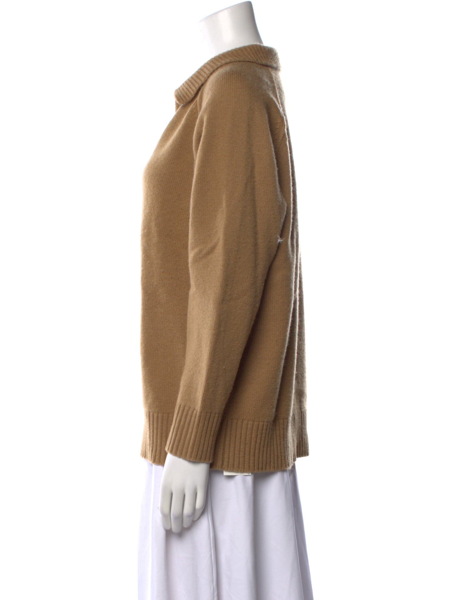 Madeleine Thompson Cashmere V-Neck Sweater