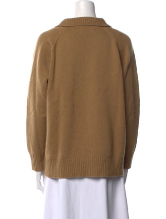 Madeleine Thompson Cashmere V-Neck Sweater