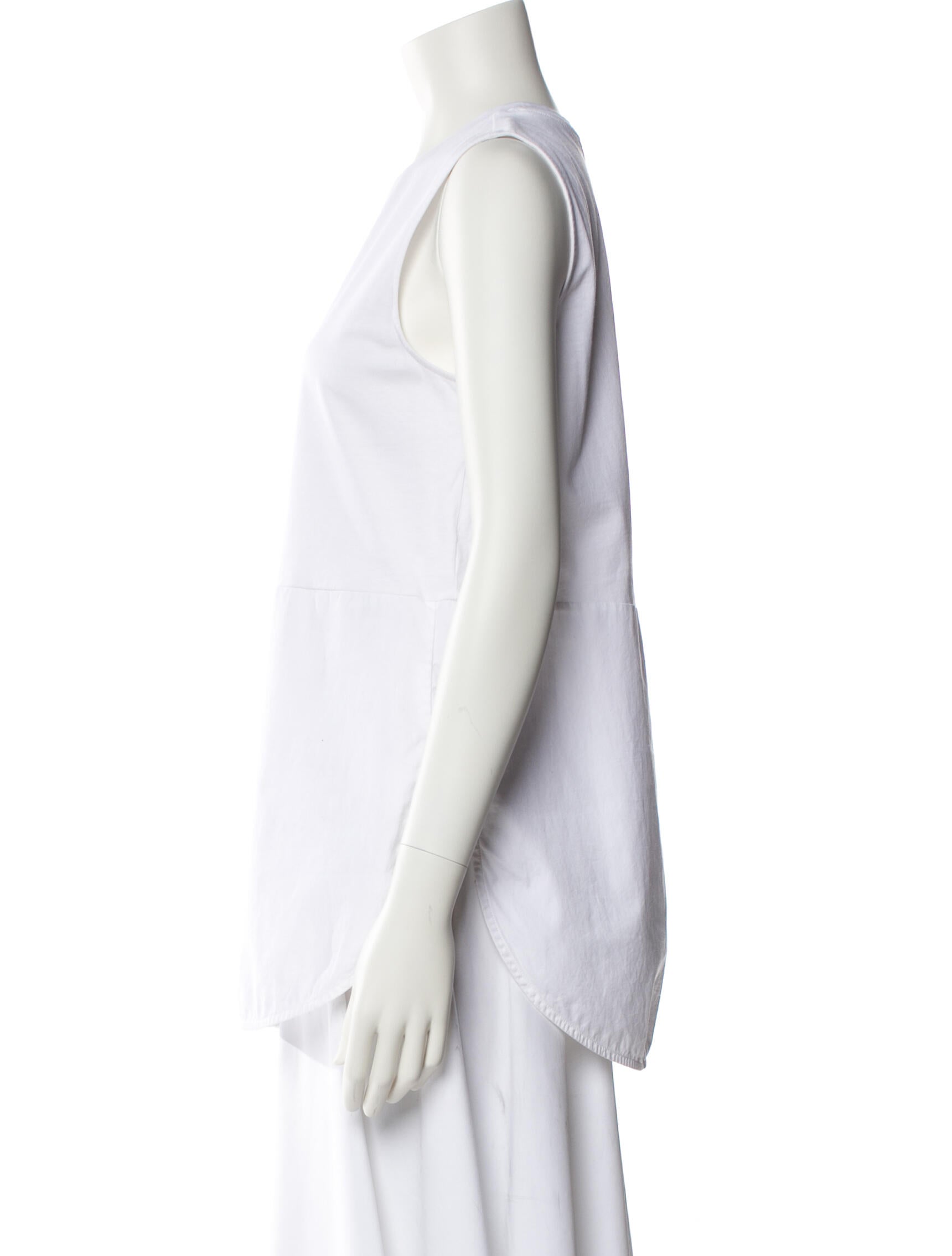 ME+EM Crew Neck Sleeveless Top