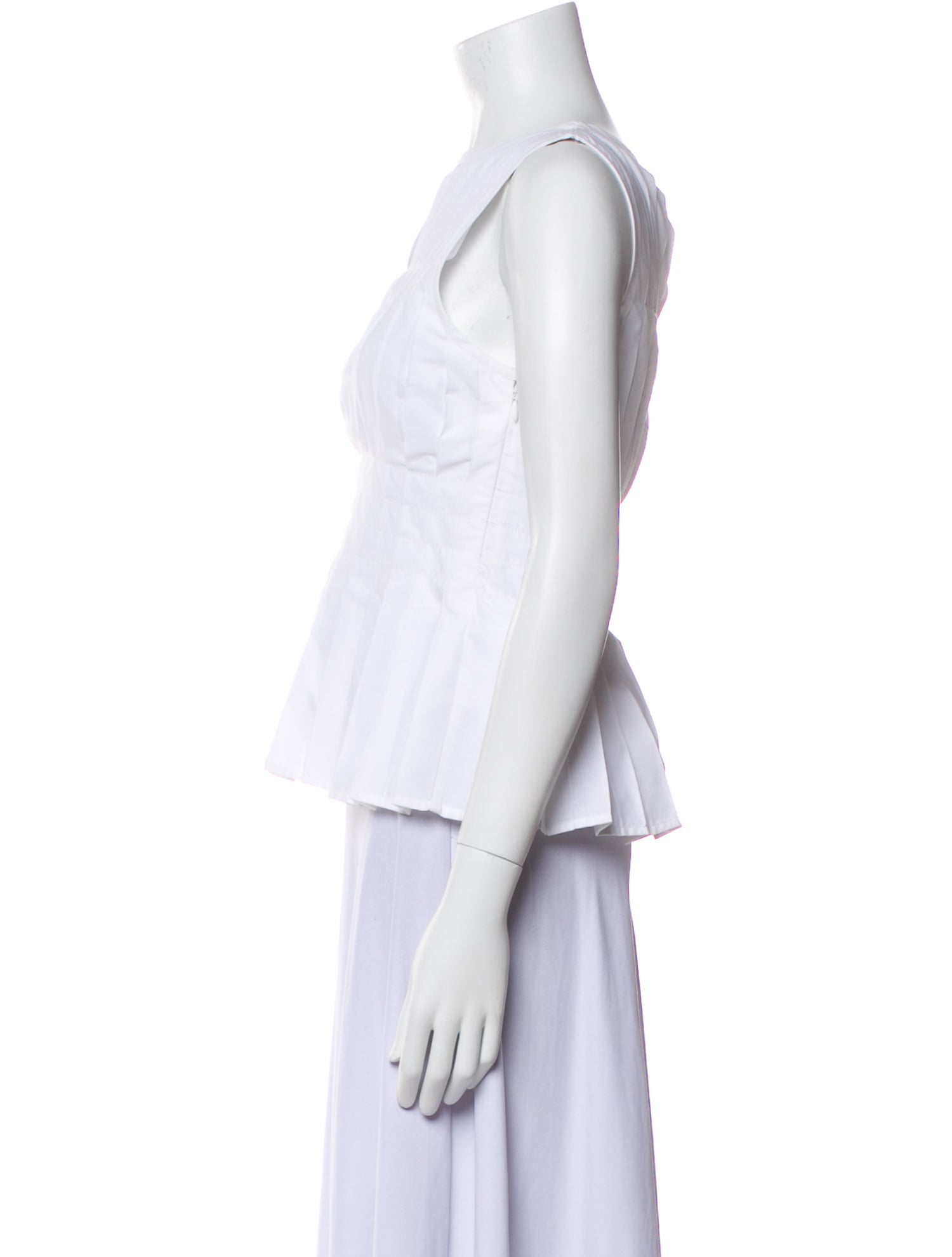 Merlette Bateau Neckline Sleeveless Crop Top