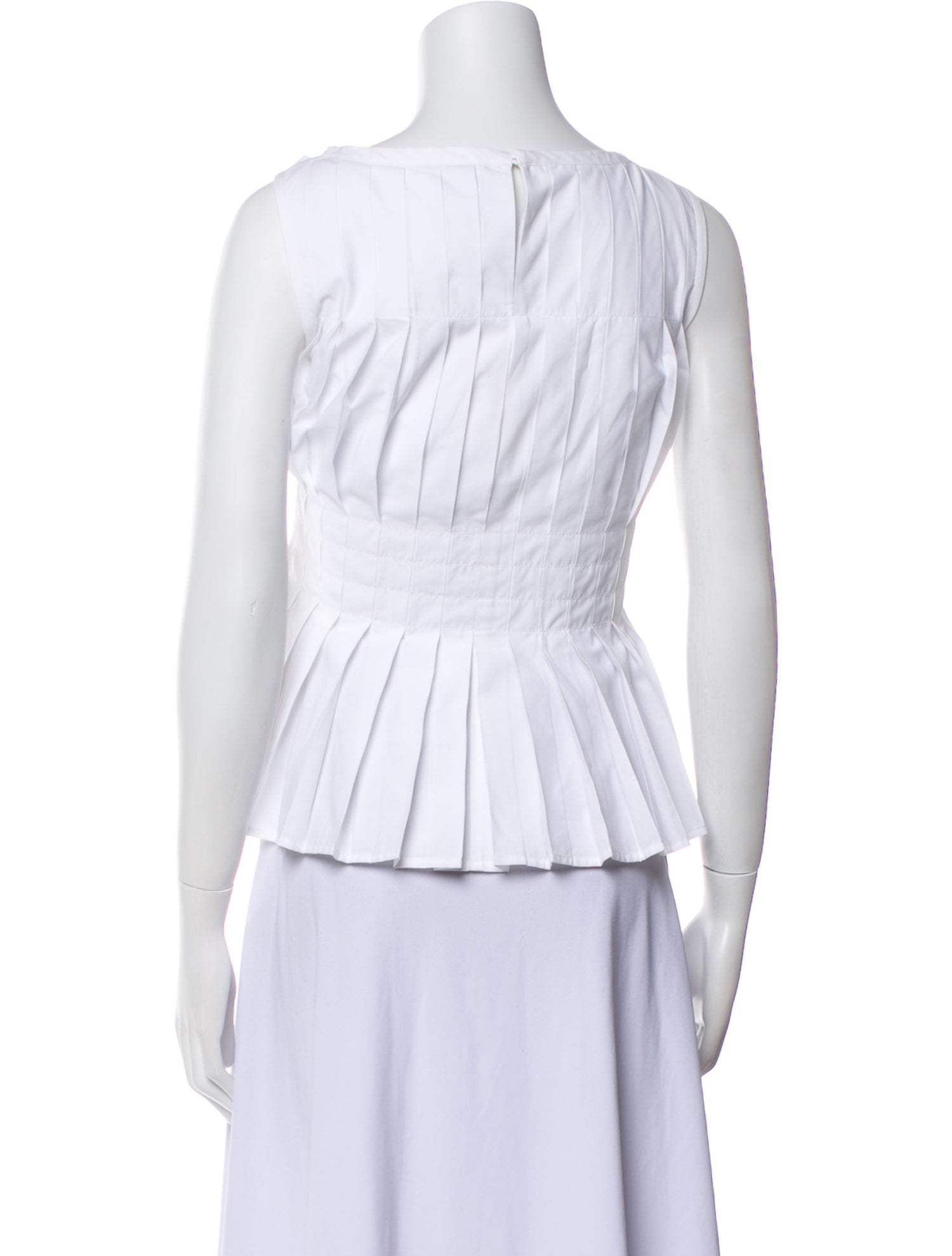 Merlette Bateau Neckline Sleeveless Crop Top