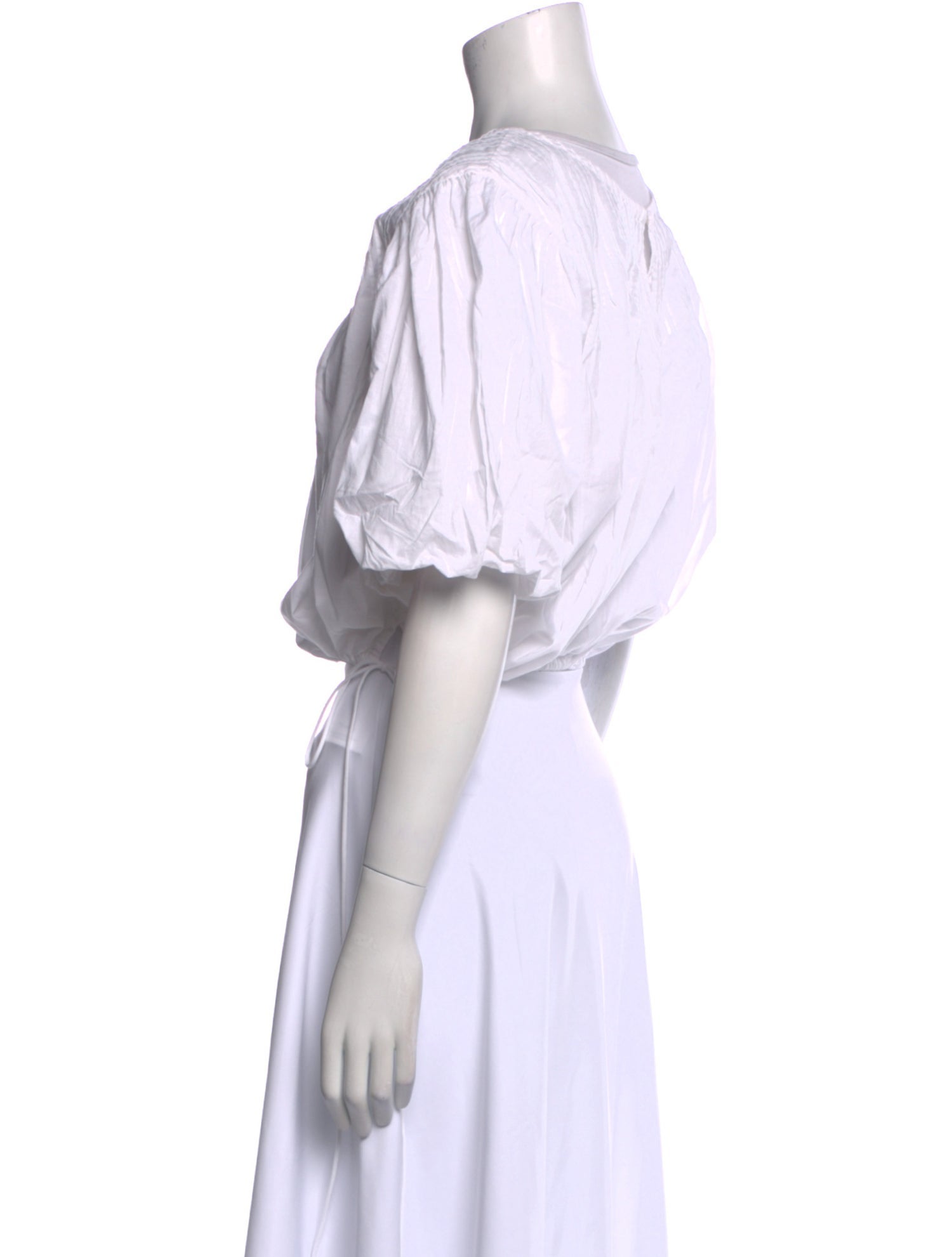 Merlette Scoop Neck Short Sleeve Crop Top