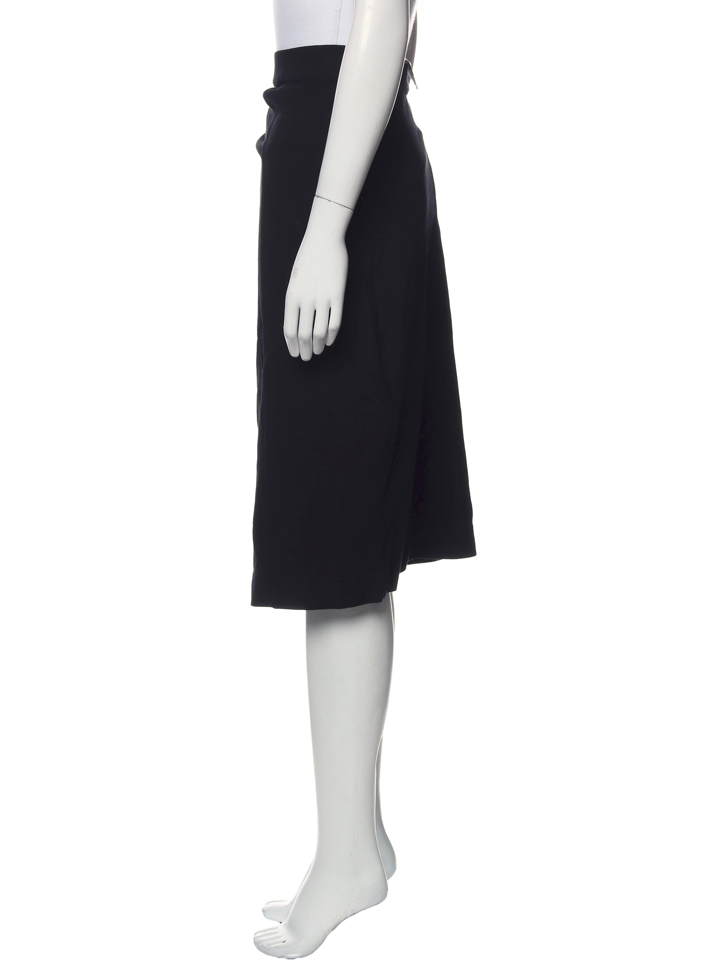 Manila Grace Knee-Length Skirt