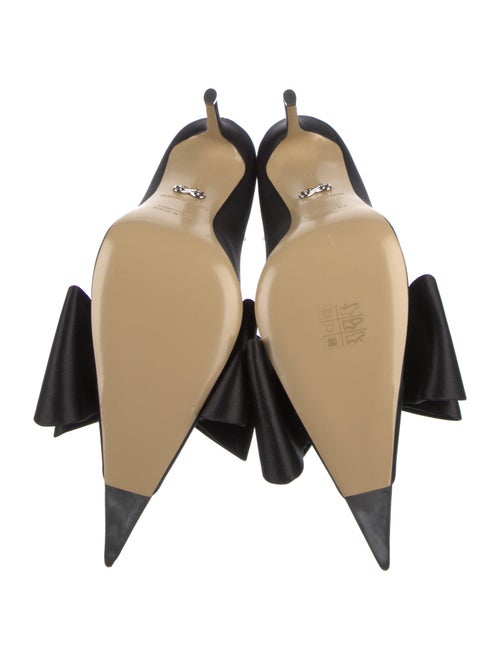 Mach & Mach Satin Bow Accents Pumps