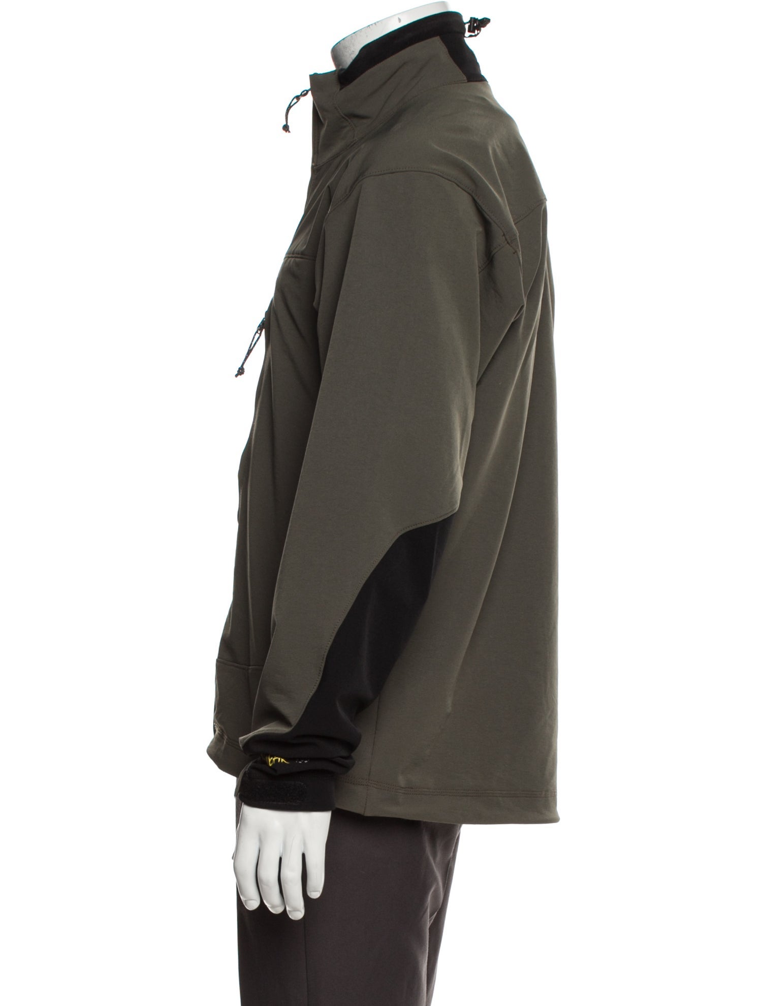 Mountain Hardwear Windbreaker