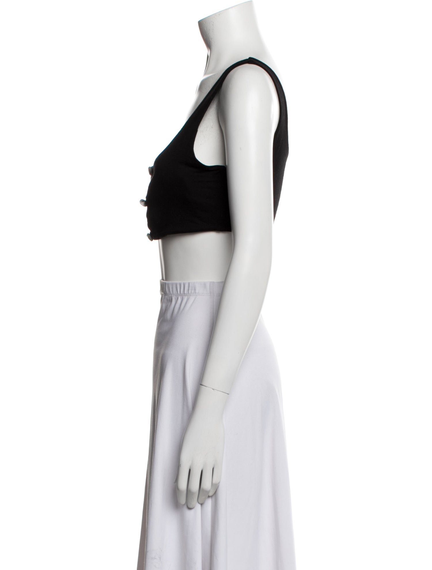 Manuri Square Neckline Sleeveless Crop Top