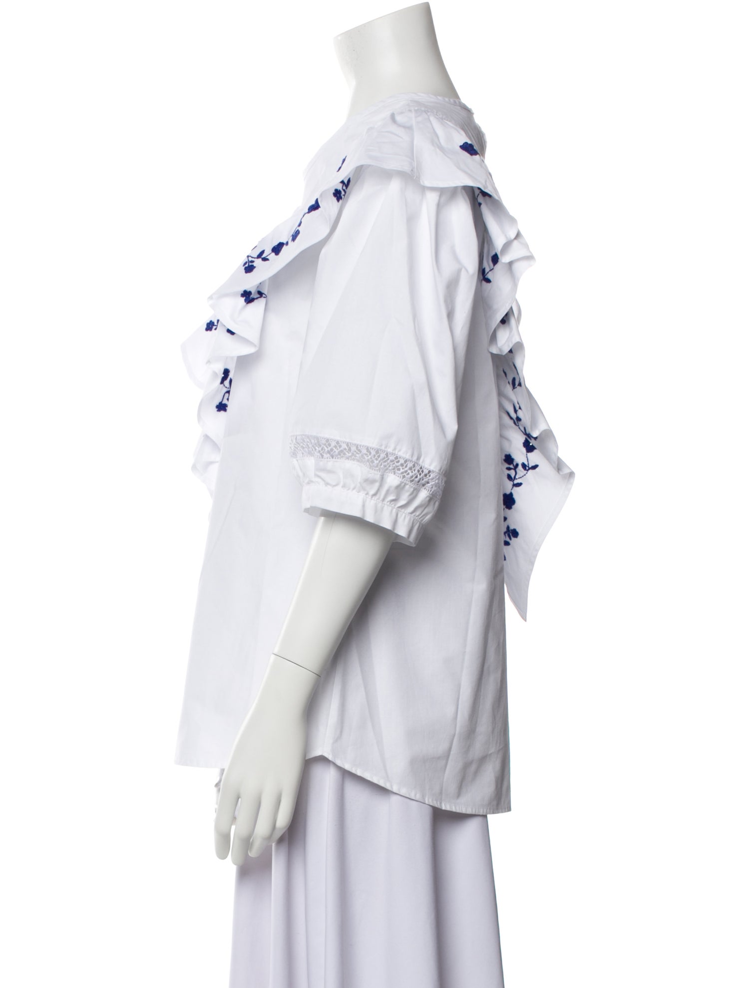 Mi Golondrina V-Neck Three-Quarter Sleeve Blouse