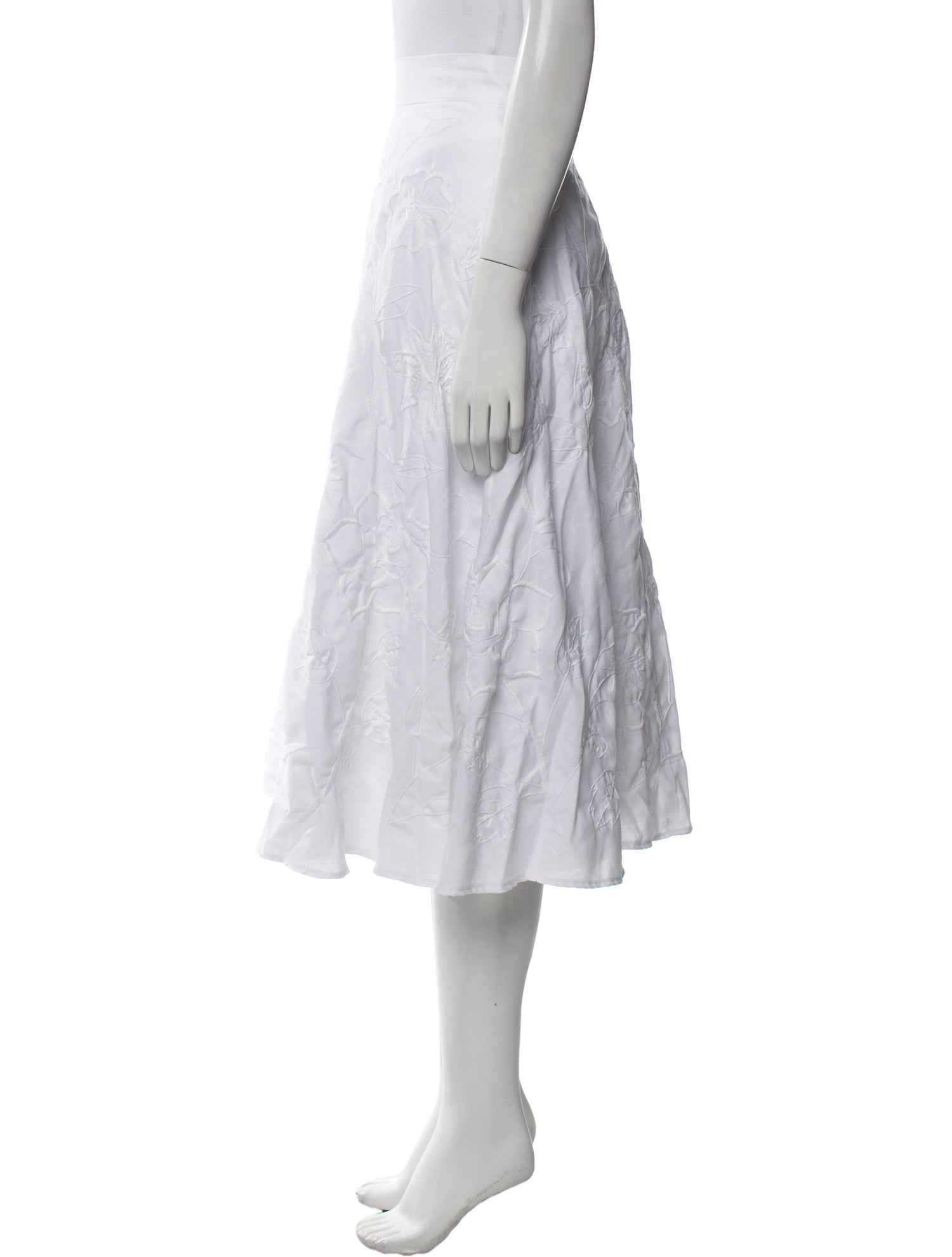 Mi Golondrina Embroidered Accent Midi Length Skirt