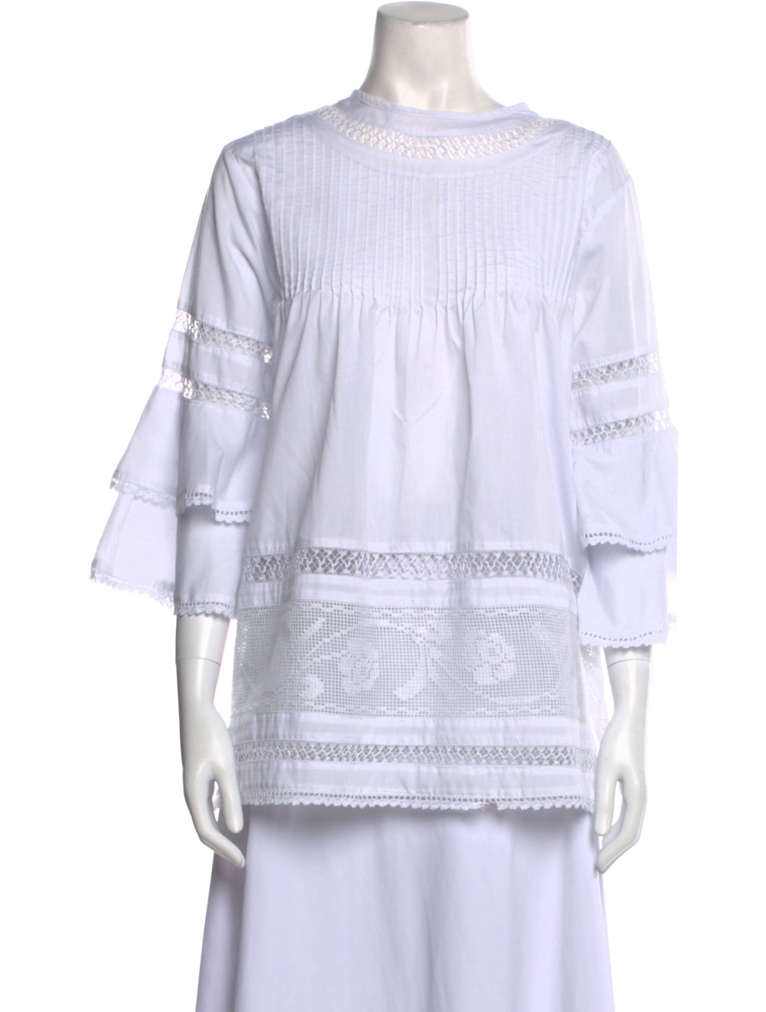 Mi Golondrina Scoop Neck Three-Quarter Sleeve Blouse