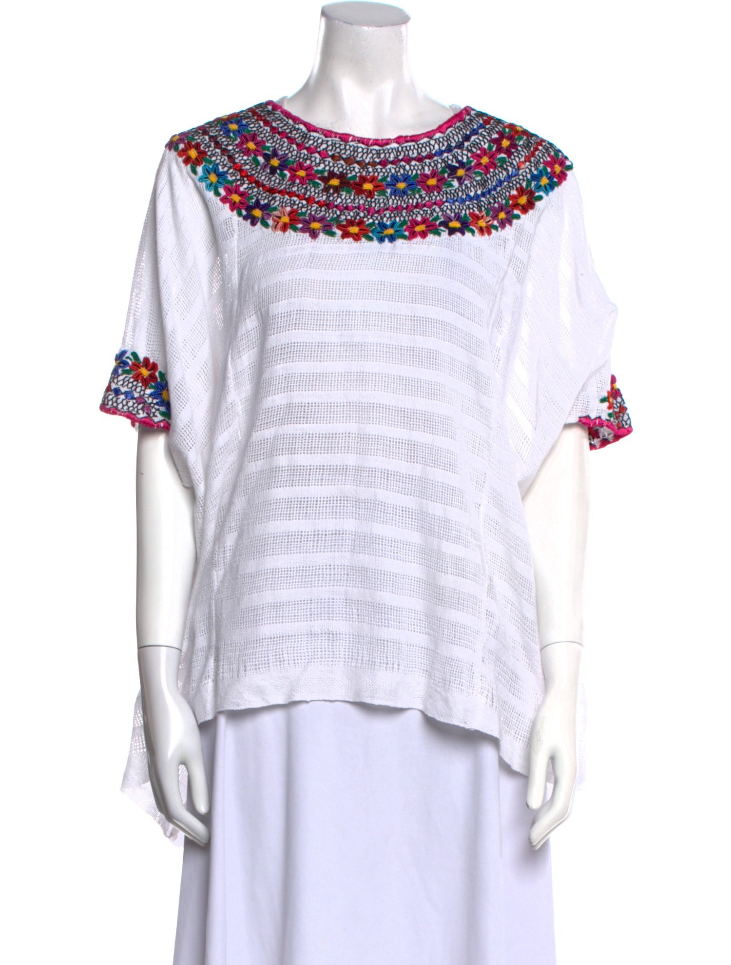 Mi Golondrina Lace Pattern Bateau Neckline T-Shirt