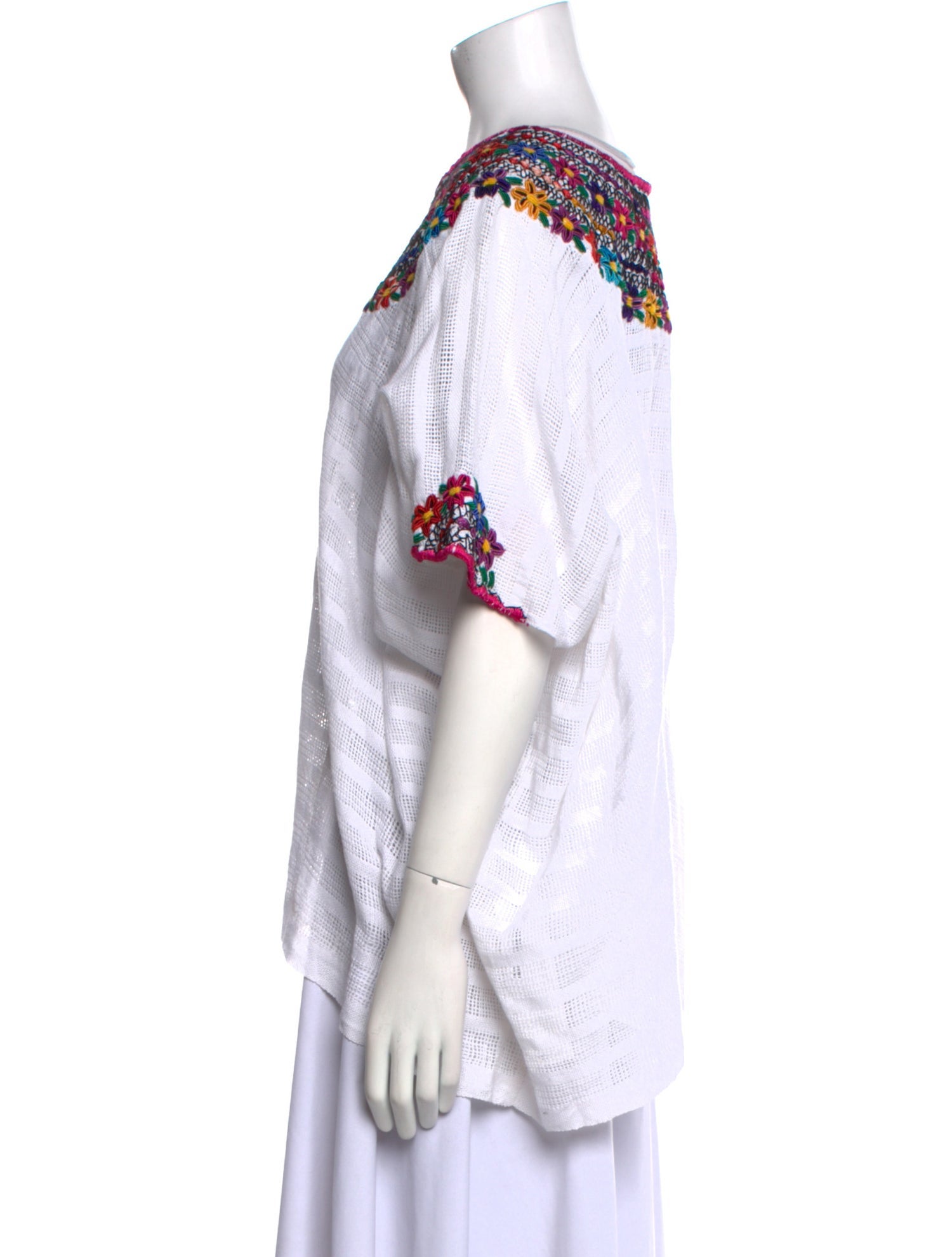 Mi Golondrina Lace Pattern Bateau Neckline T-Shirt