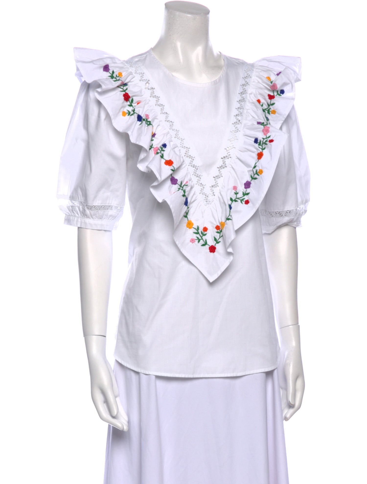 Mi Golondrina V-Neck Short Sleeve T-Shirt