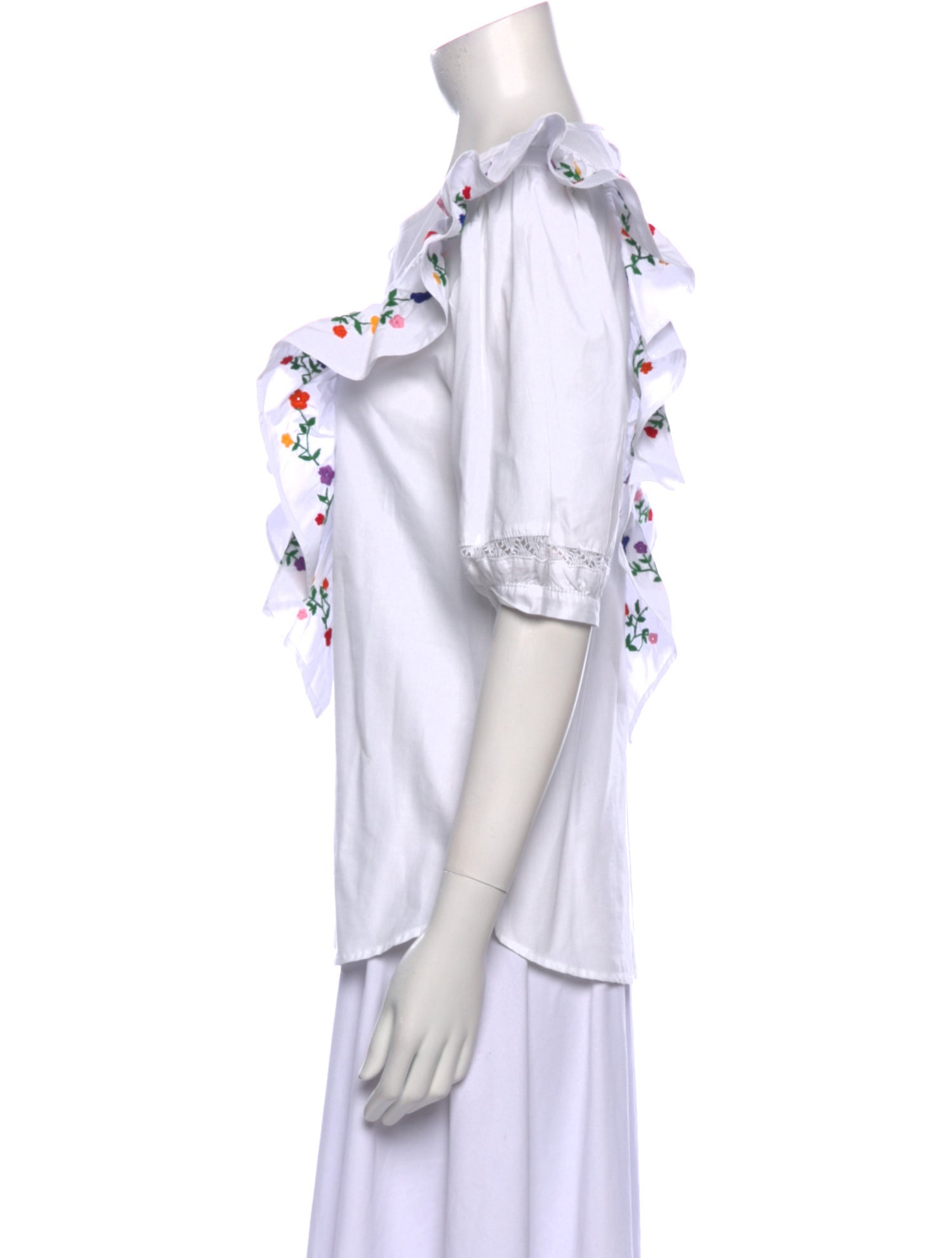 Mi Golondrina V-Neck Short Sleeve T-Shirt