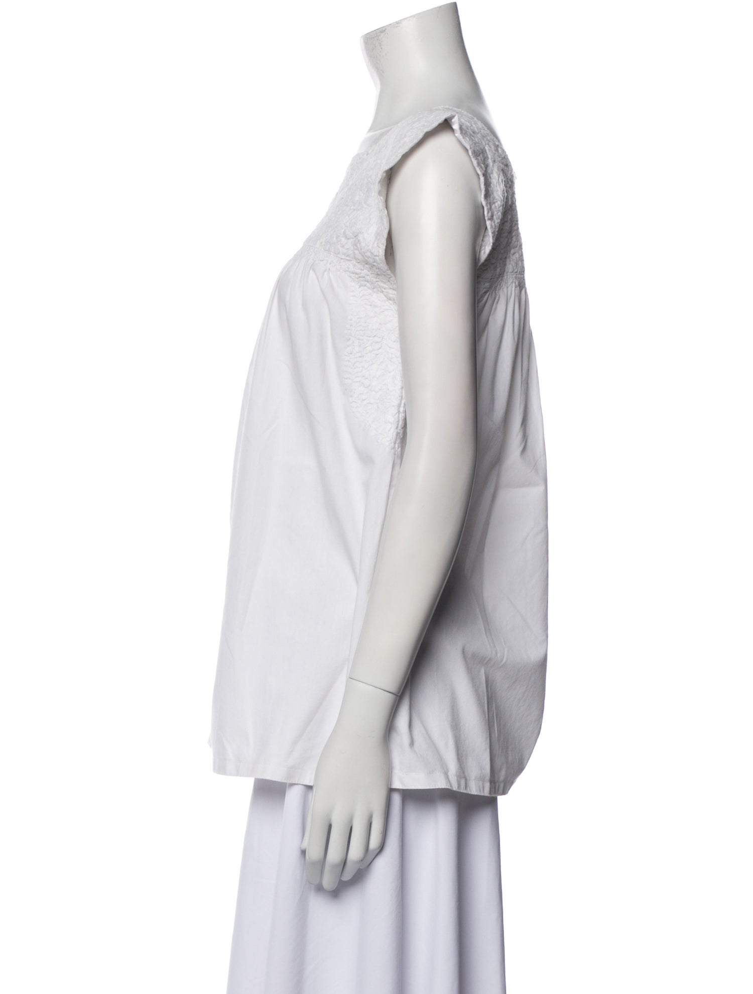 Mi Golondrina Bateau Neckline Sleeveless Blouse