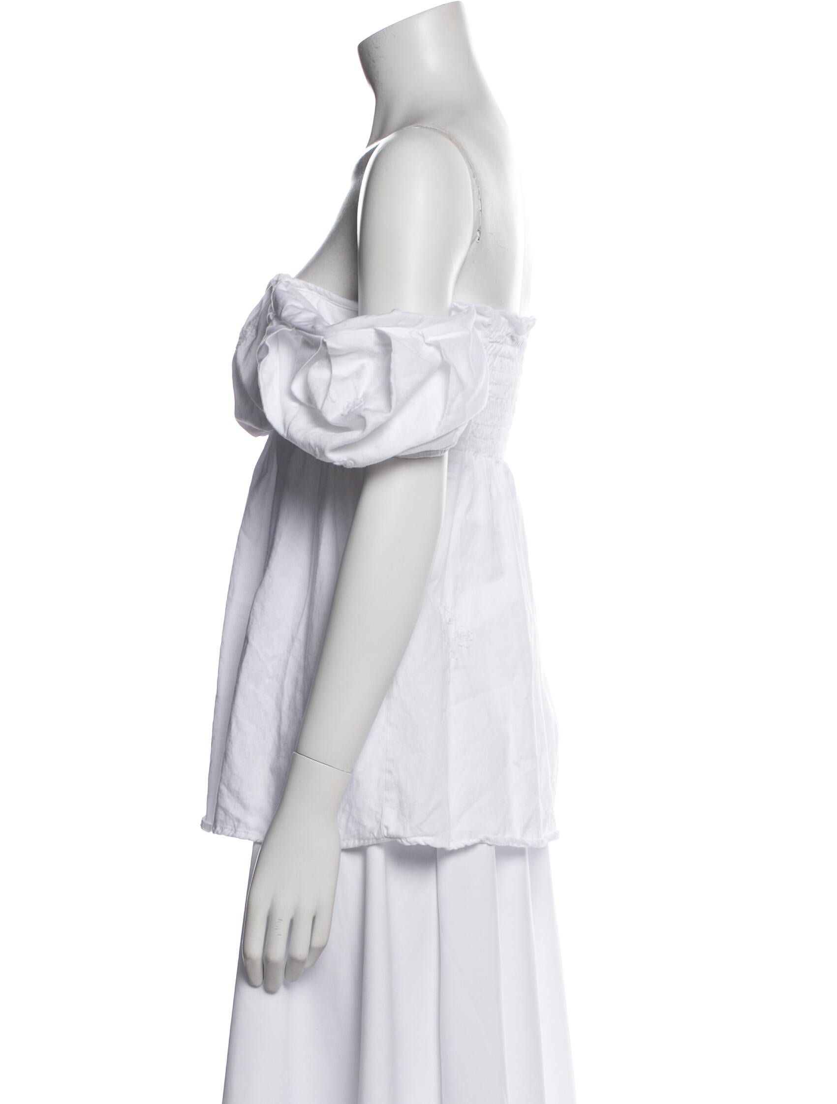 Mi Golondrina Off-The-Shoulder Short Sleeve Blouse