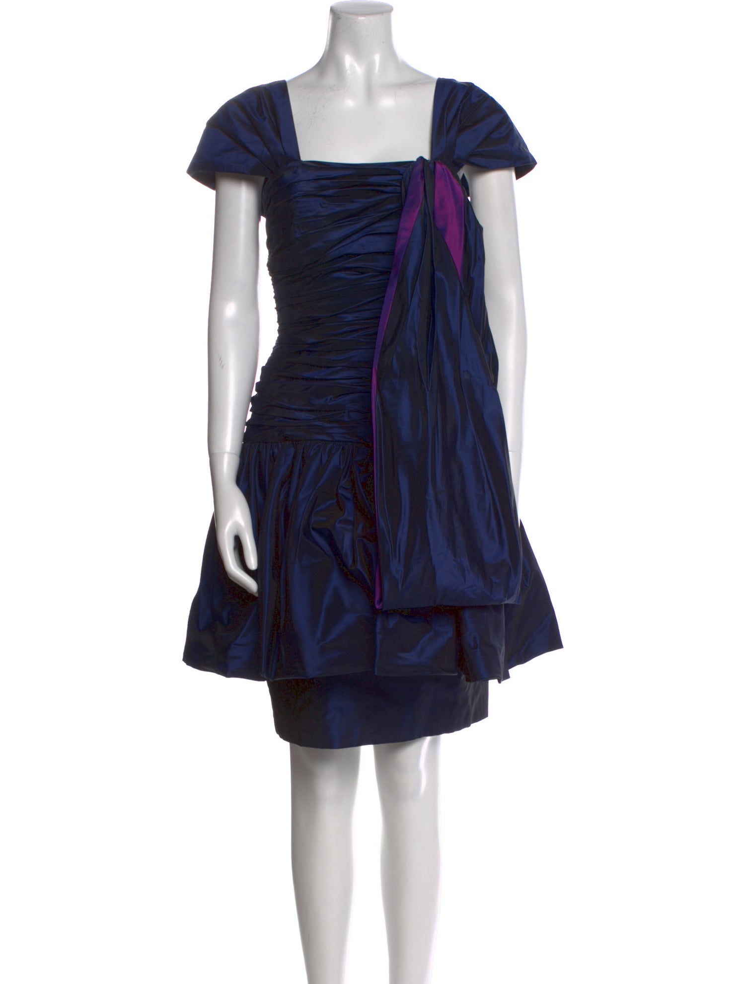 Mignon Square Neckline Knee-Length Dress