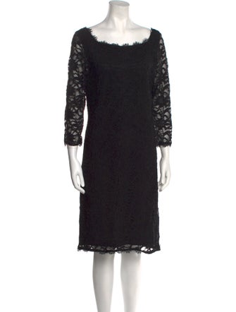 Marina Lace Knee-Length Dress
