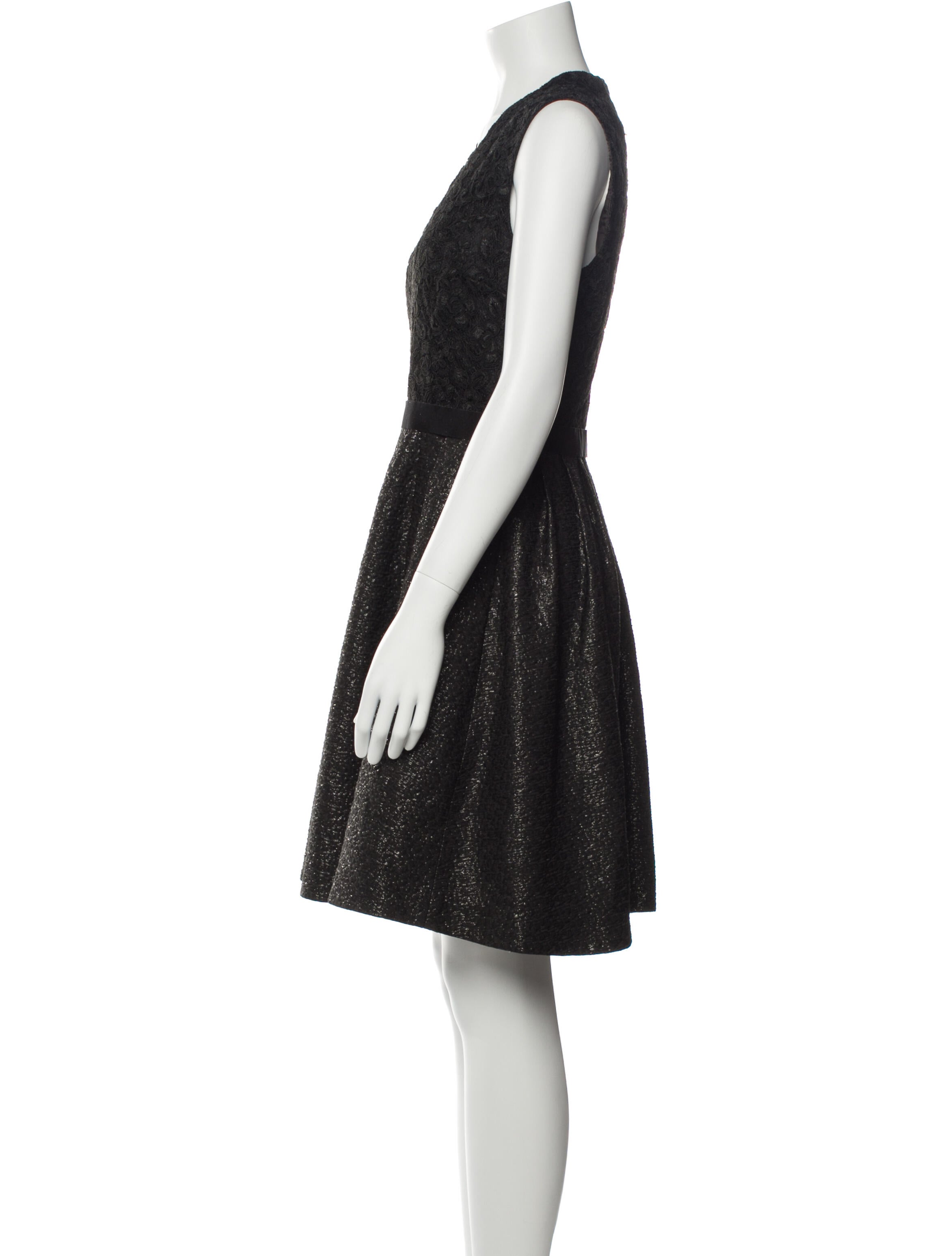 ML Monique Lhuillier V-Neck Knee-Length Dress