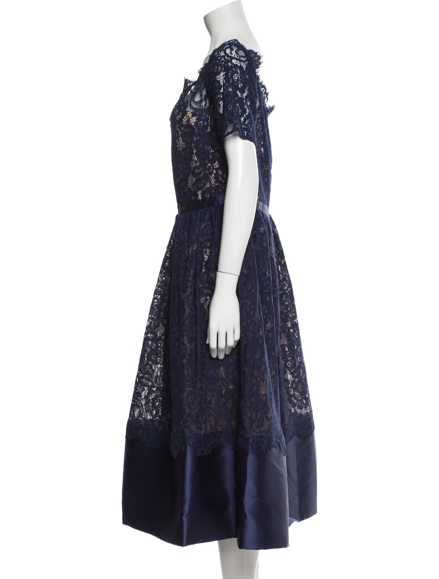ML Monique Lhuillier Lace Pattern Midi Length Dress