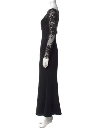 ML Monique Lhuillier Bateau Neckline Long Dress
