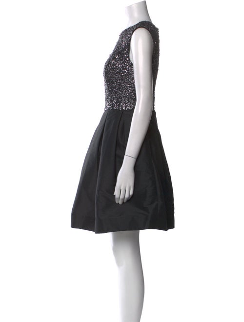 ML Monique Lhuillier Crew Neck Mini Dress