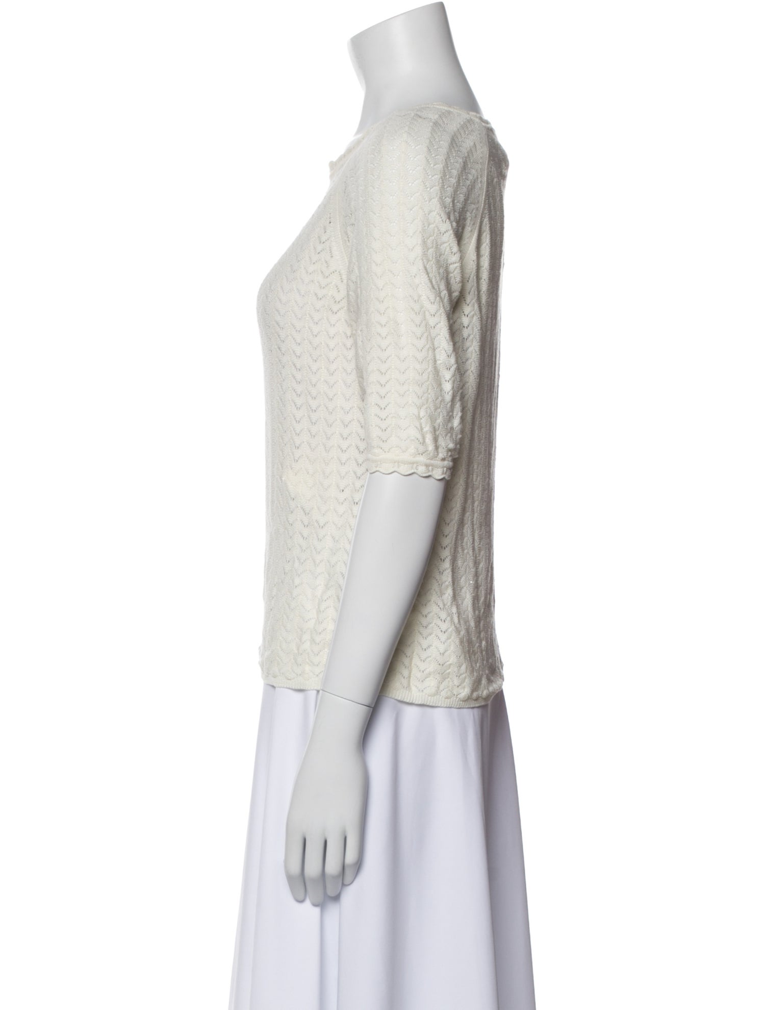 Molli Bateau Neckline Short Sleeve Top