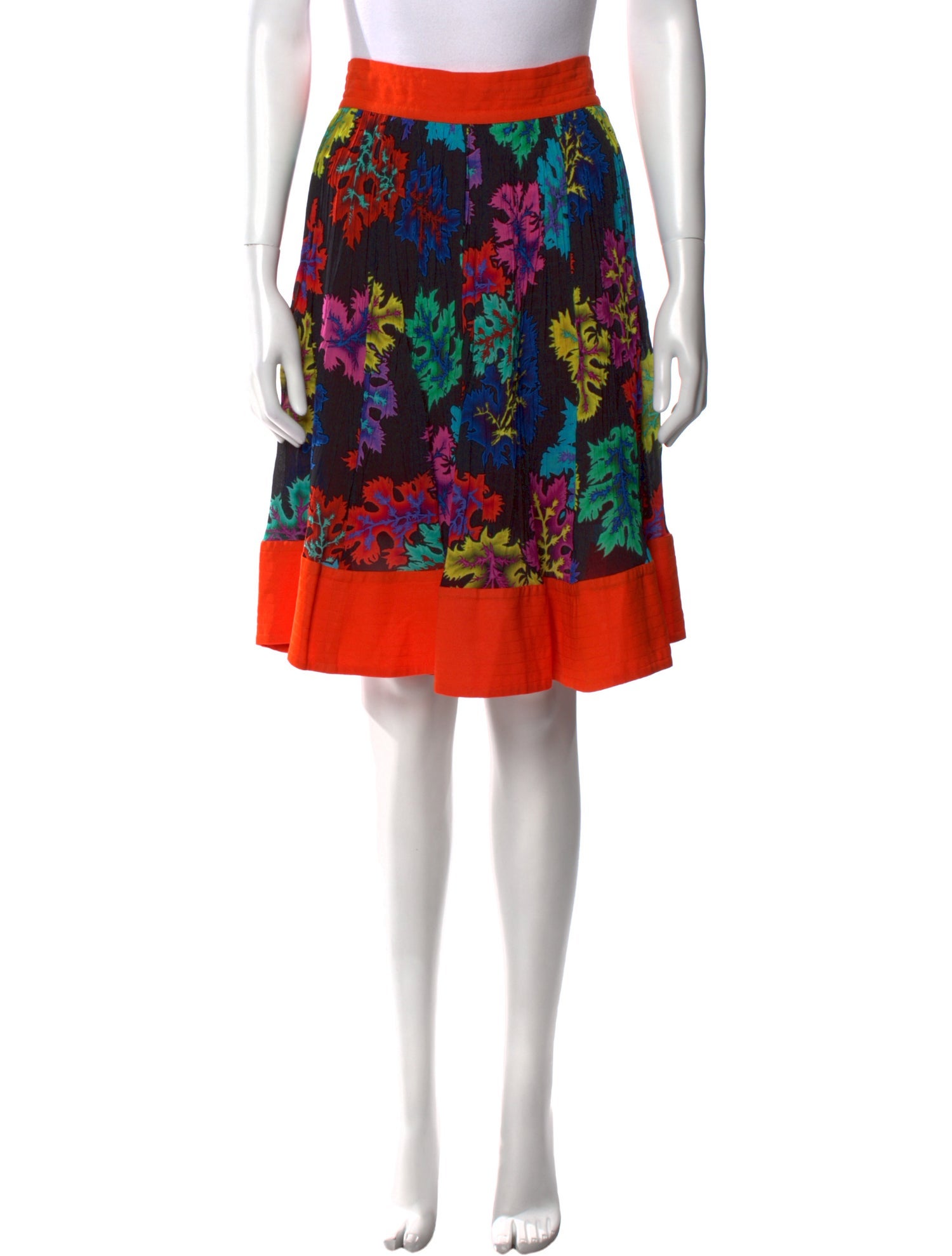 Mimi Liberte by Michel Klein Floral Print Knee-Length Skirt