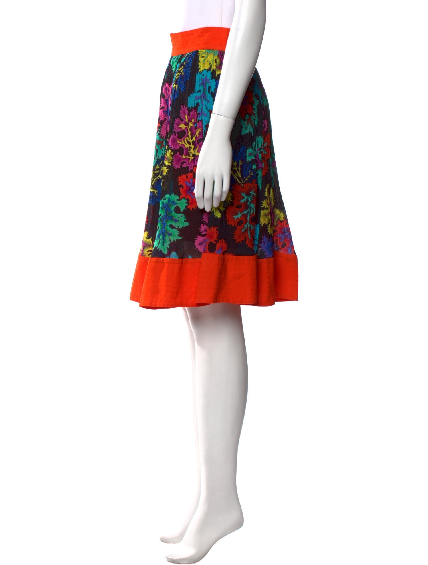 Mimi Liberte by Michel Klein Floral Print Knee-Length Skirt