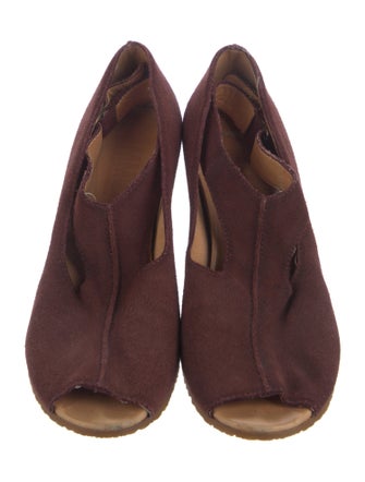 Maison Martin Margiela Suede T-Strap Pumps