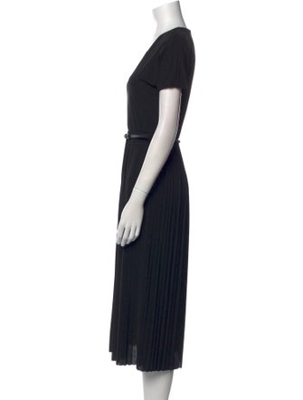 Max Mara Leisure V-Neck Knee-Length Dress