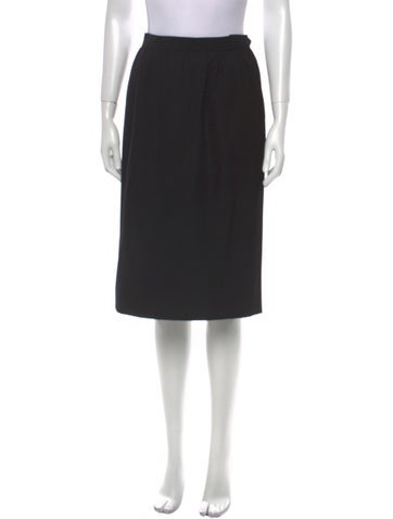 Mandana Skirts Knee-Length Skirt M