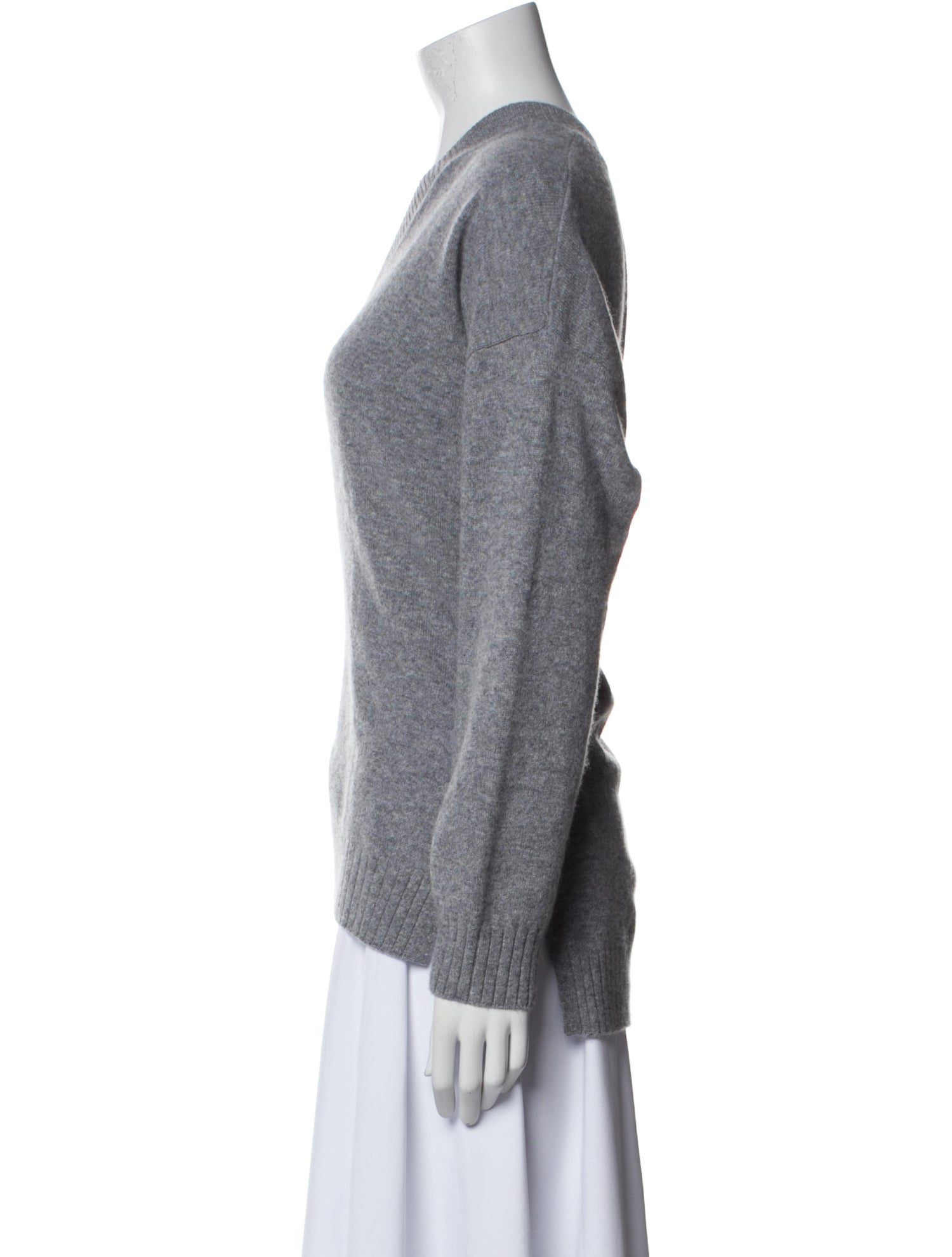 Minnie Rose Cashmere V-Neck Sweater