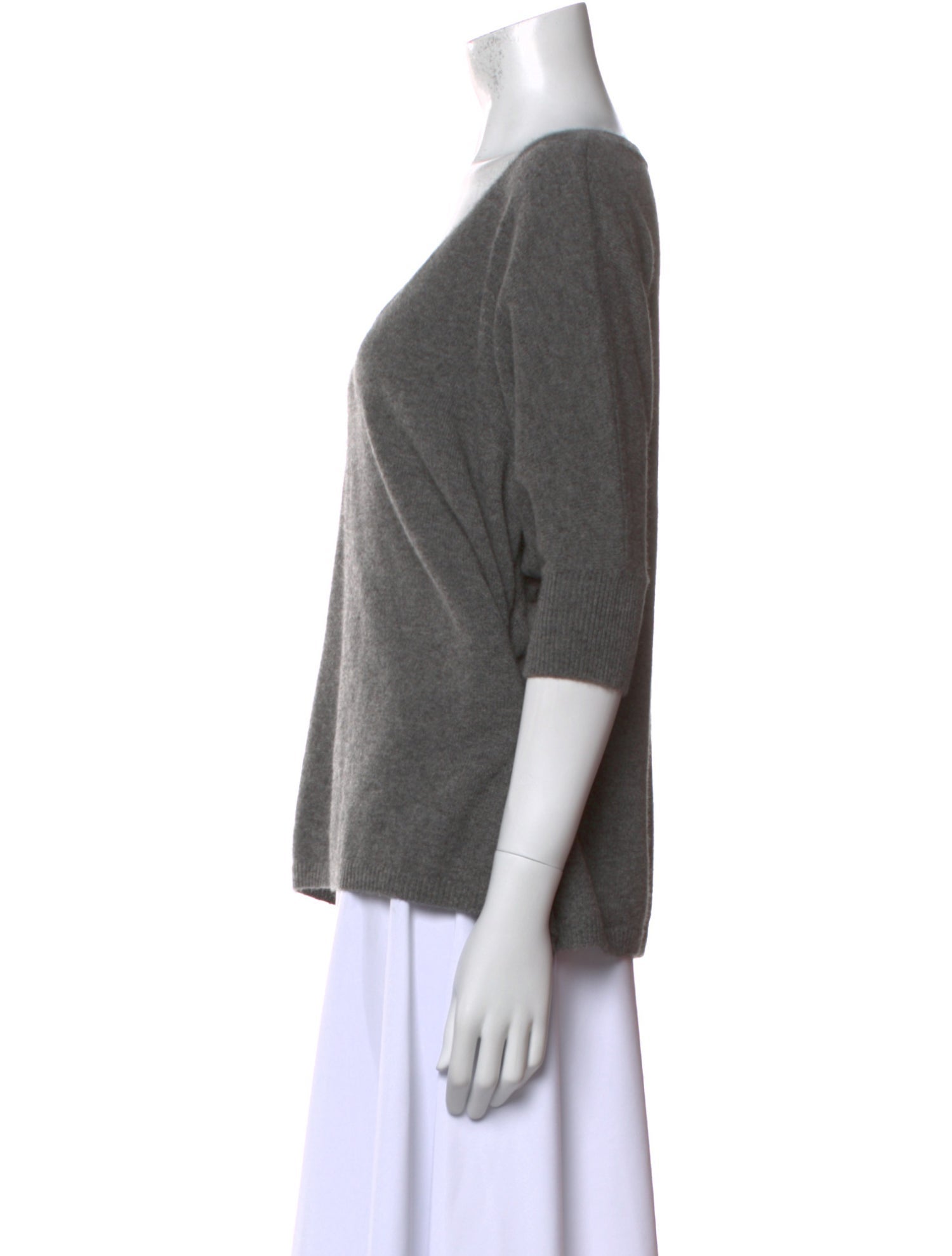 Minnie Rose Cashmere V-Neck Sweater