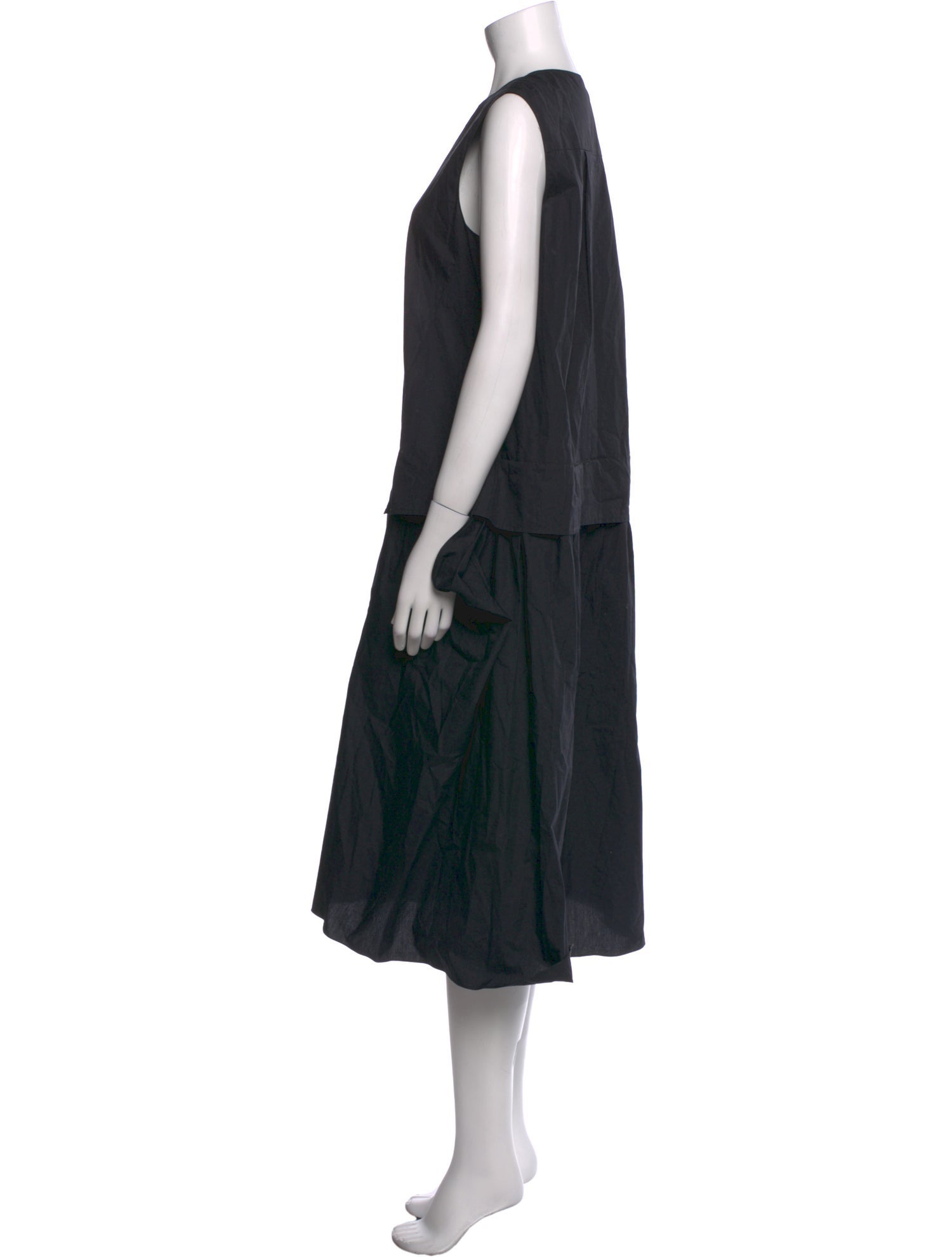 ma non troppo Crew Neck Midi Length Dress