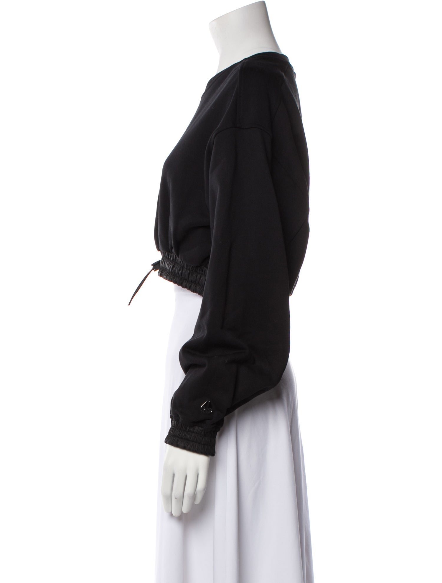 Moose Knuckles Crew Neck Long Sleeve Crop Top