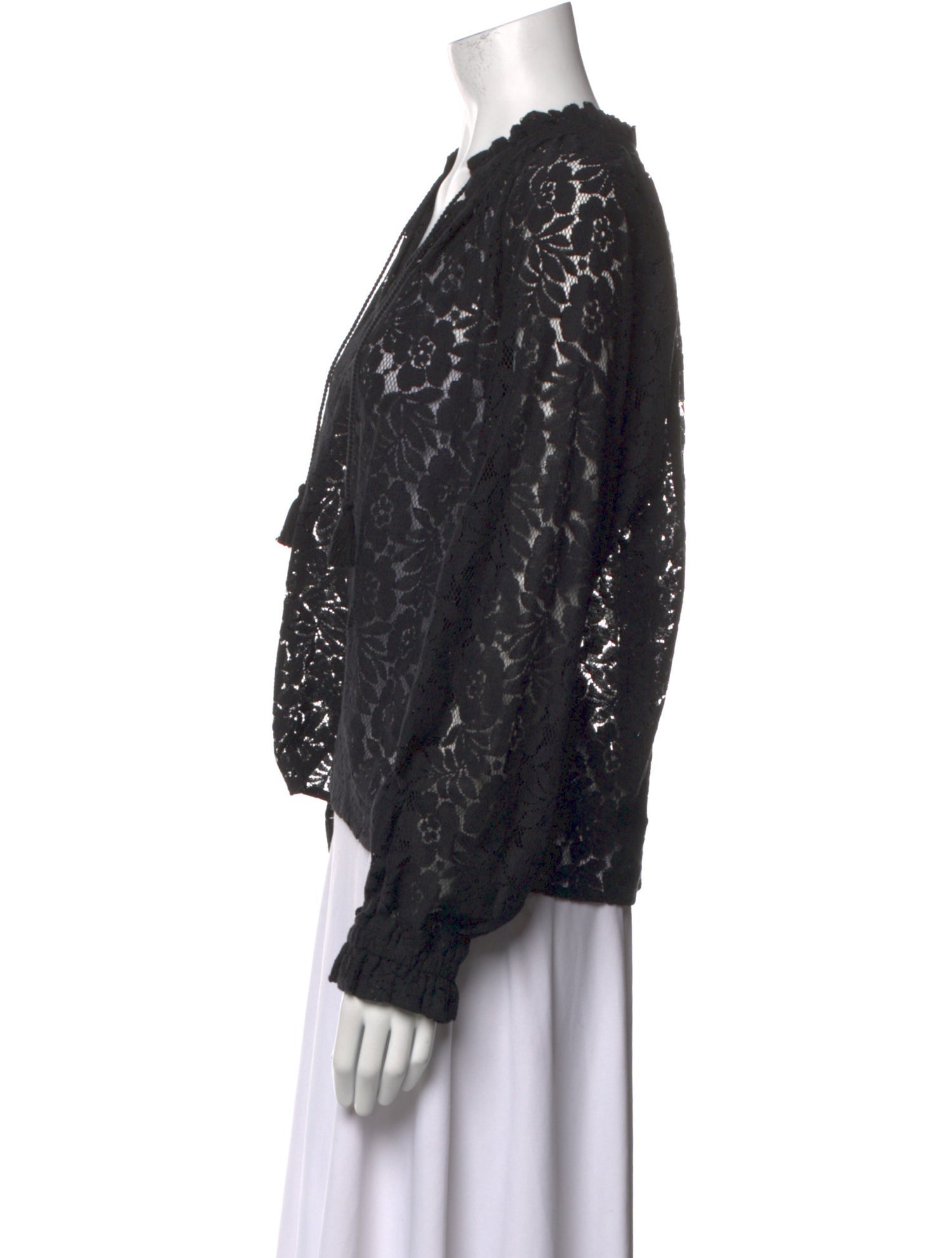 Moussy Lace Pattern V-Neck Top