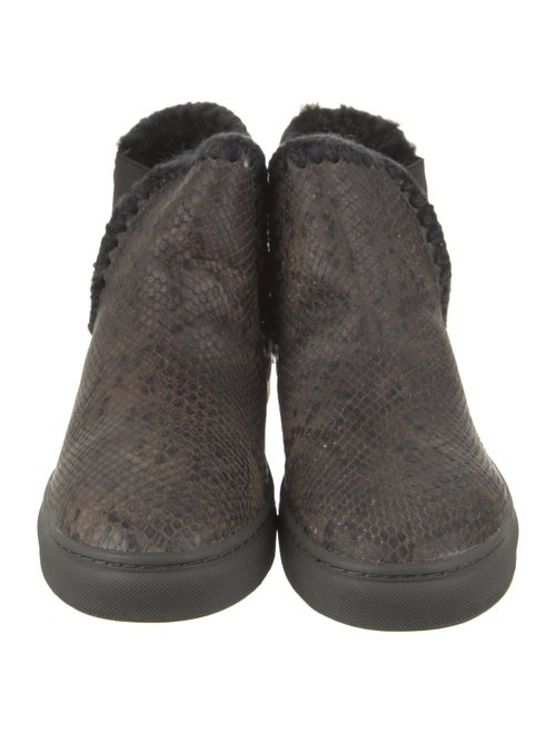 Mou Embossed Leather Chelsea Boots