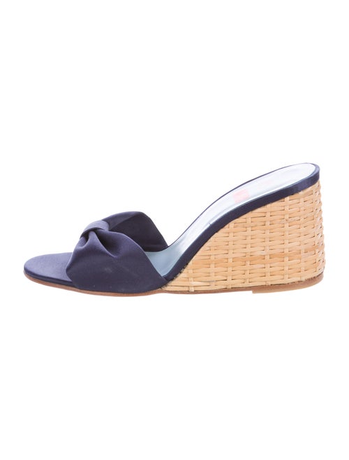 MR by Man Repeller Slides Blue