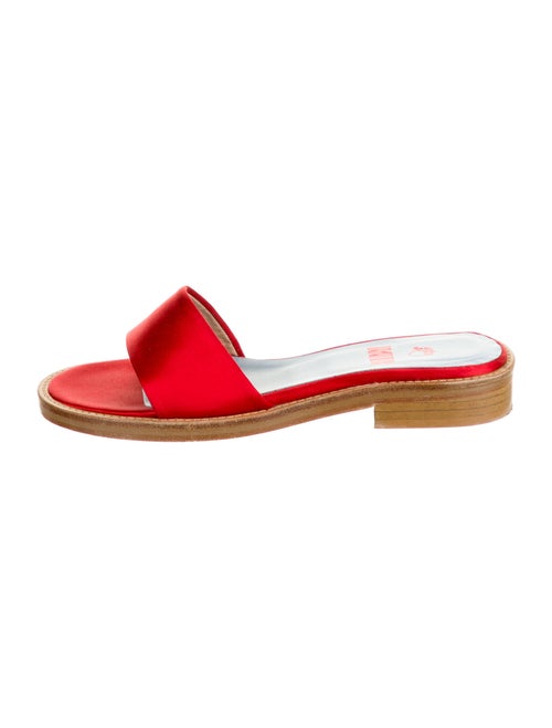 MR by Man Repeller Slides Red