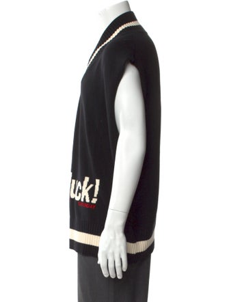 Mr. SATURDAY Graphic Print V-Neck Pullover